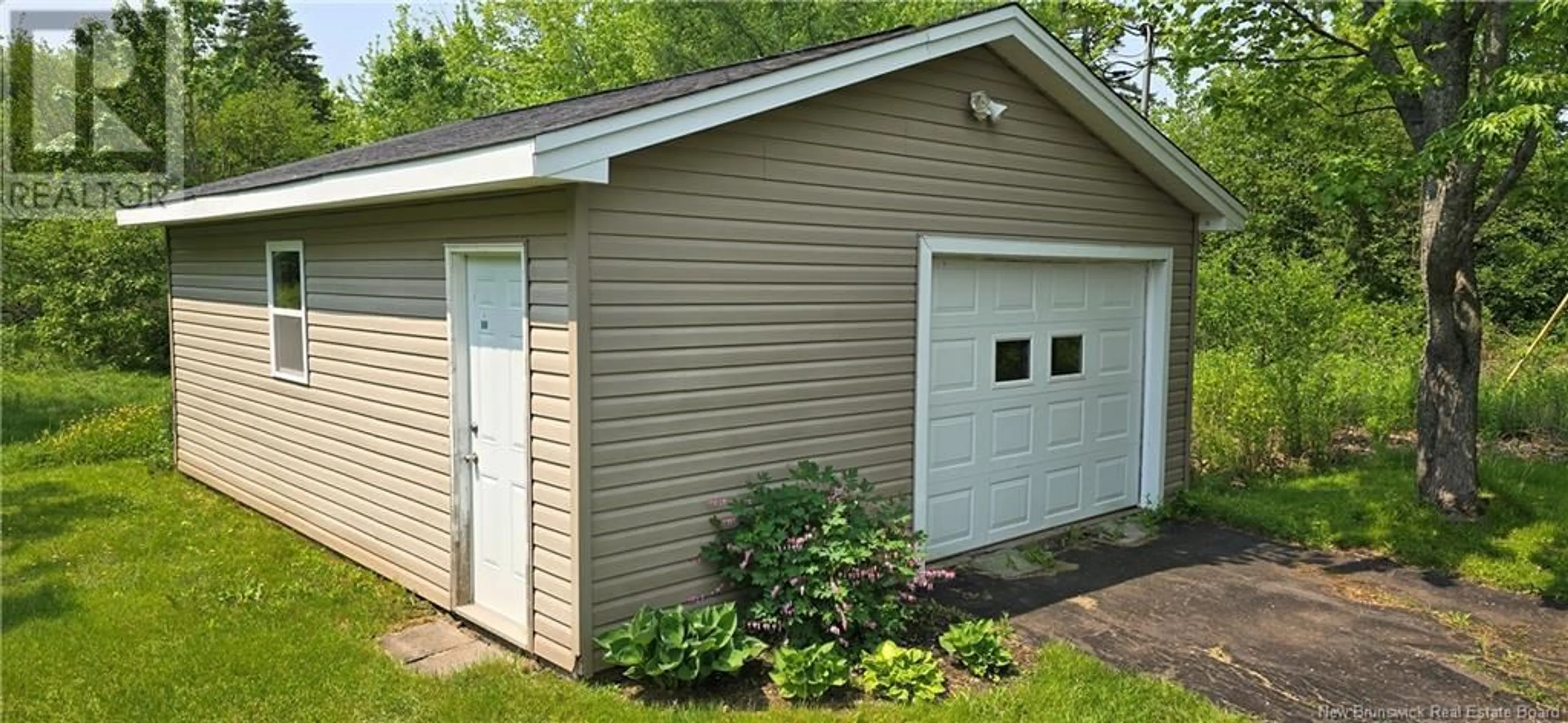 Shed for 934 HILLSBOROUGH, Riverview New Brunswick E1B3W5