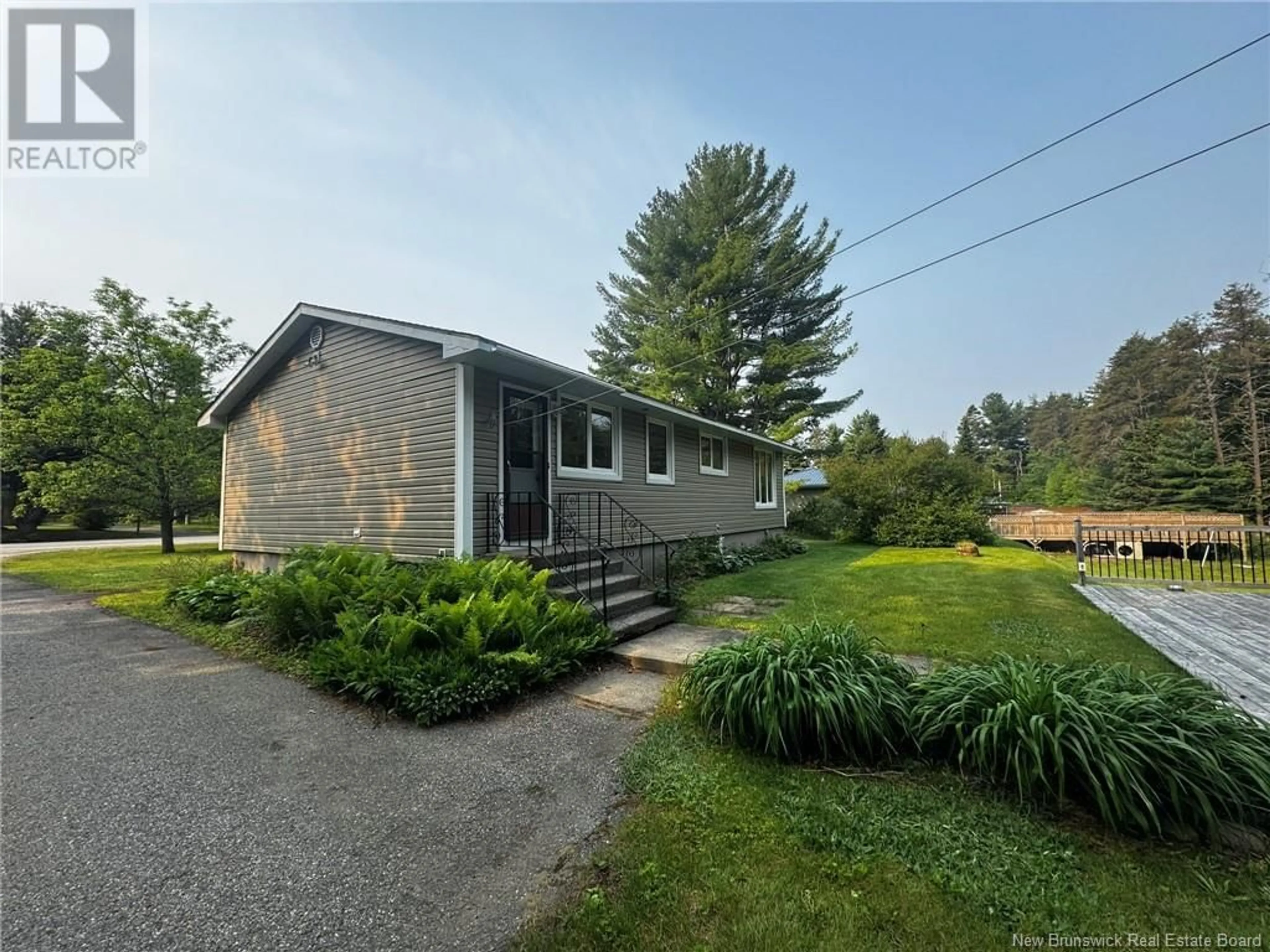 A pic from outside/outdoor area/front of a property/back of a property/a pic from drone, unknown for 827 WELLINGTON STREET, Miramichi New Brunswick E1N4N5