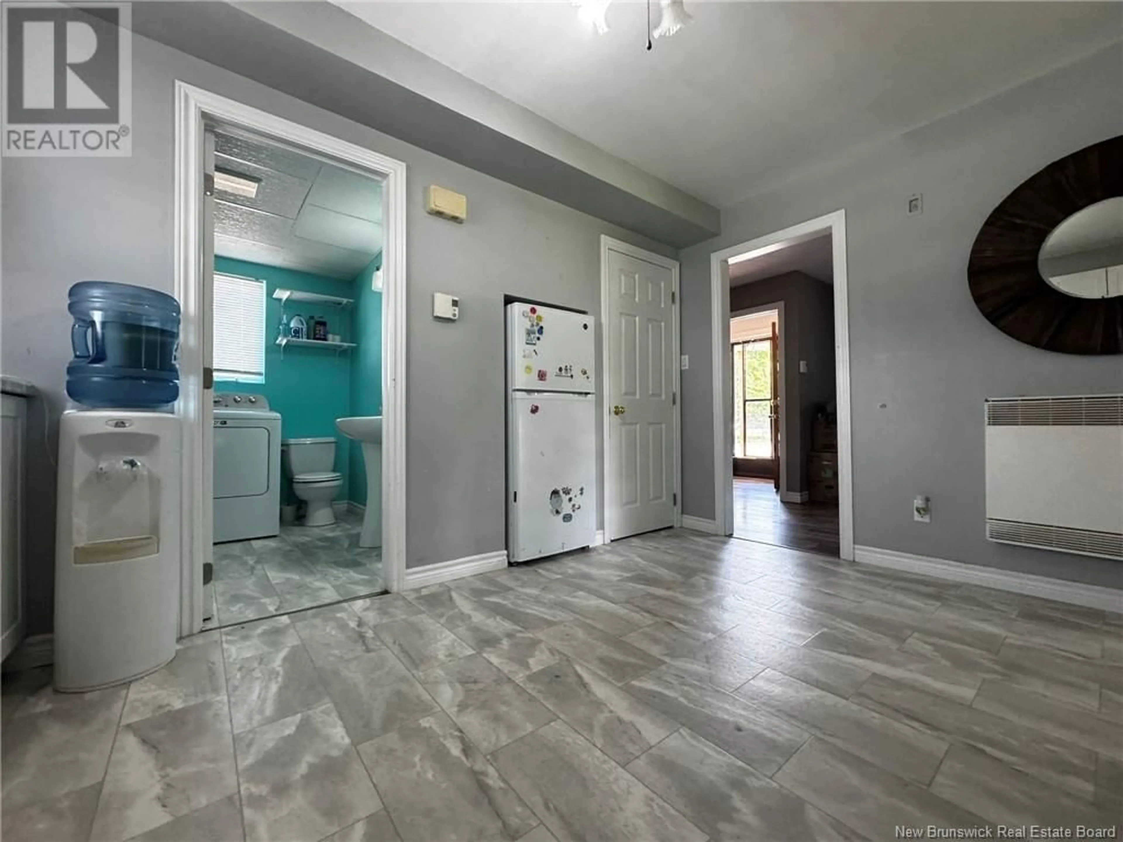 Indoor entryway for 37 CENTRALE STREET, Rogersville New Brunswick E4Y2G6