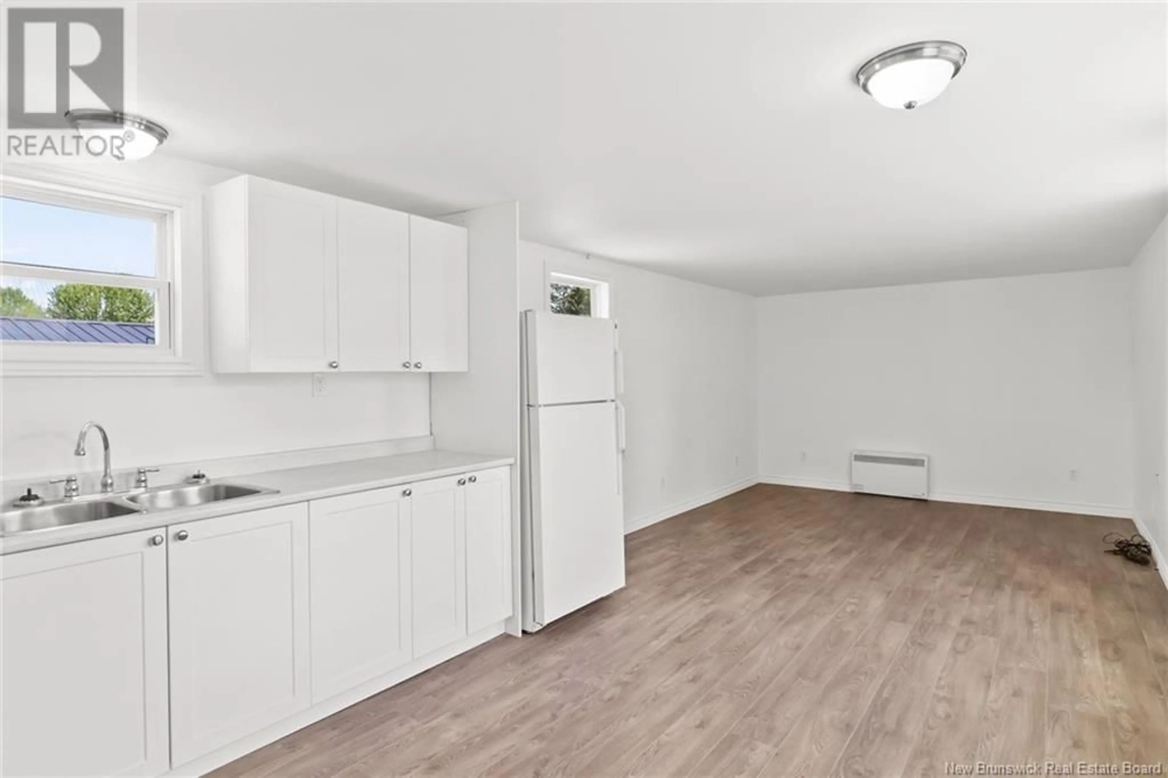 Standard kitchen, unknown for 187 MCGEE STREET, Fredericton New Brunswick E3B8N1