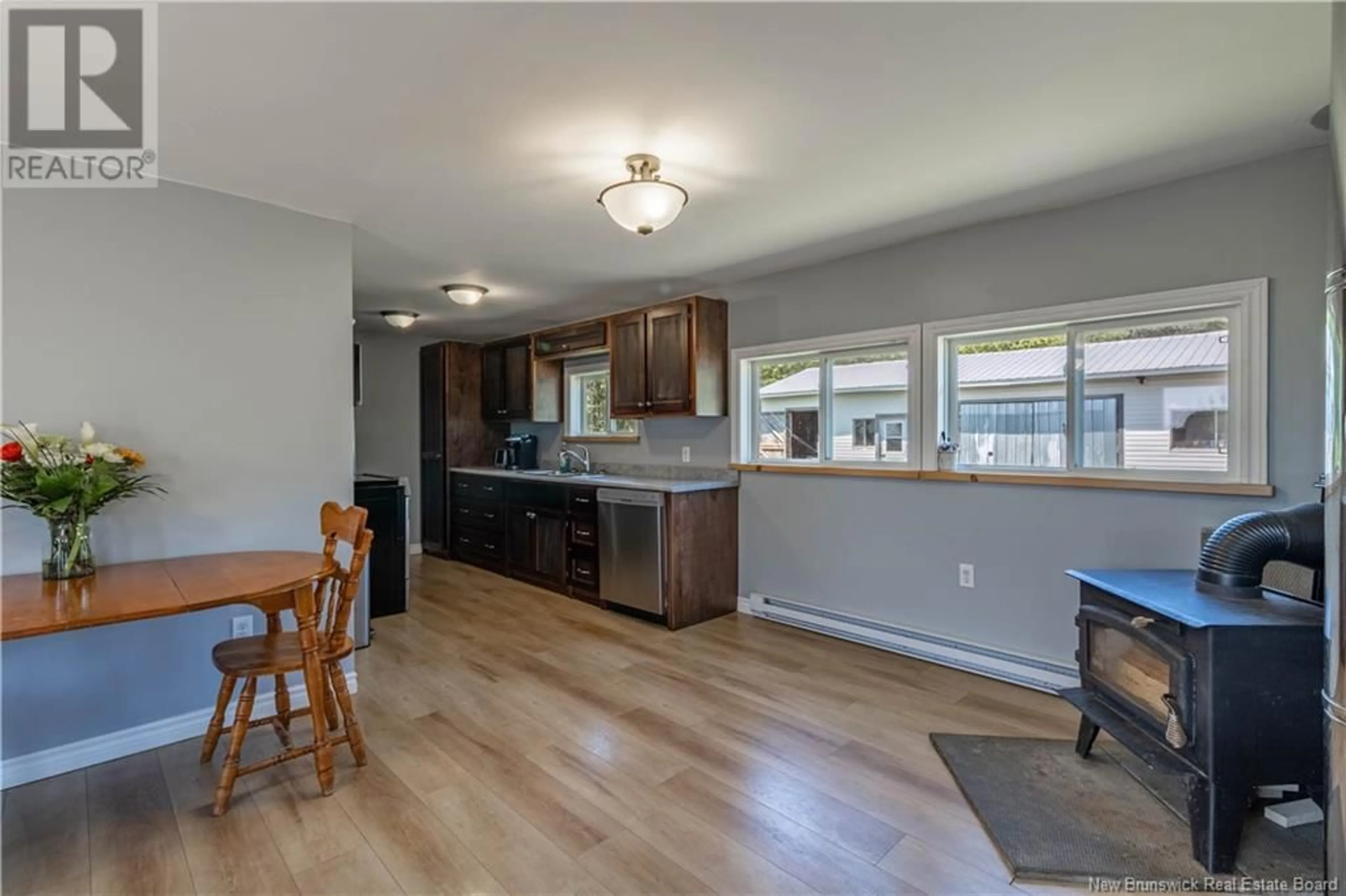 Open concept kitchen, wood/laminate floor for 263 PARLEEVILLE ROAD, Norton New Brunswick E5T1V1