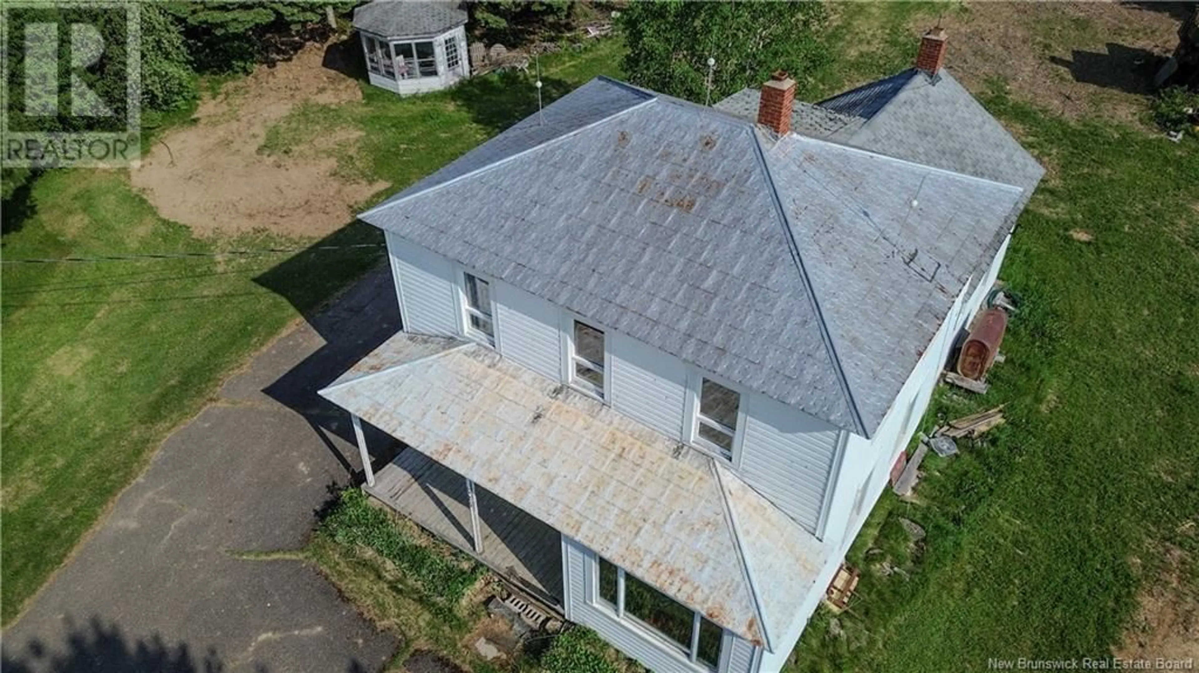 A pic from outside/outdoor area/front of a property/back of a property/a pic from drone, building for 525 TILLEY ROAD, Tilley Road New Brunswick E8M1R9