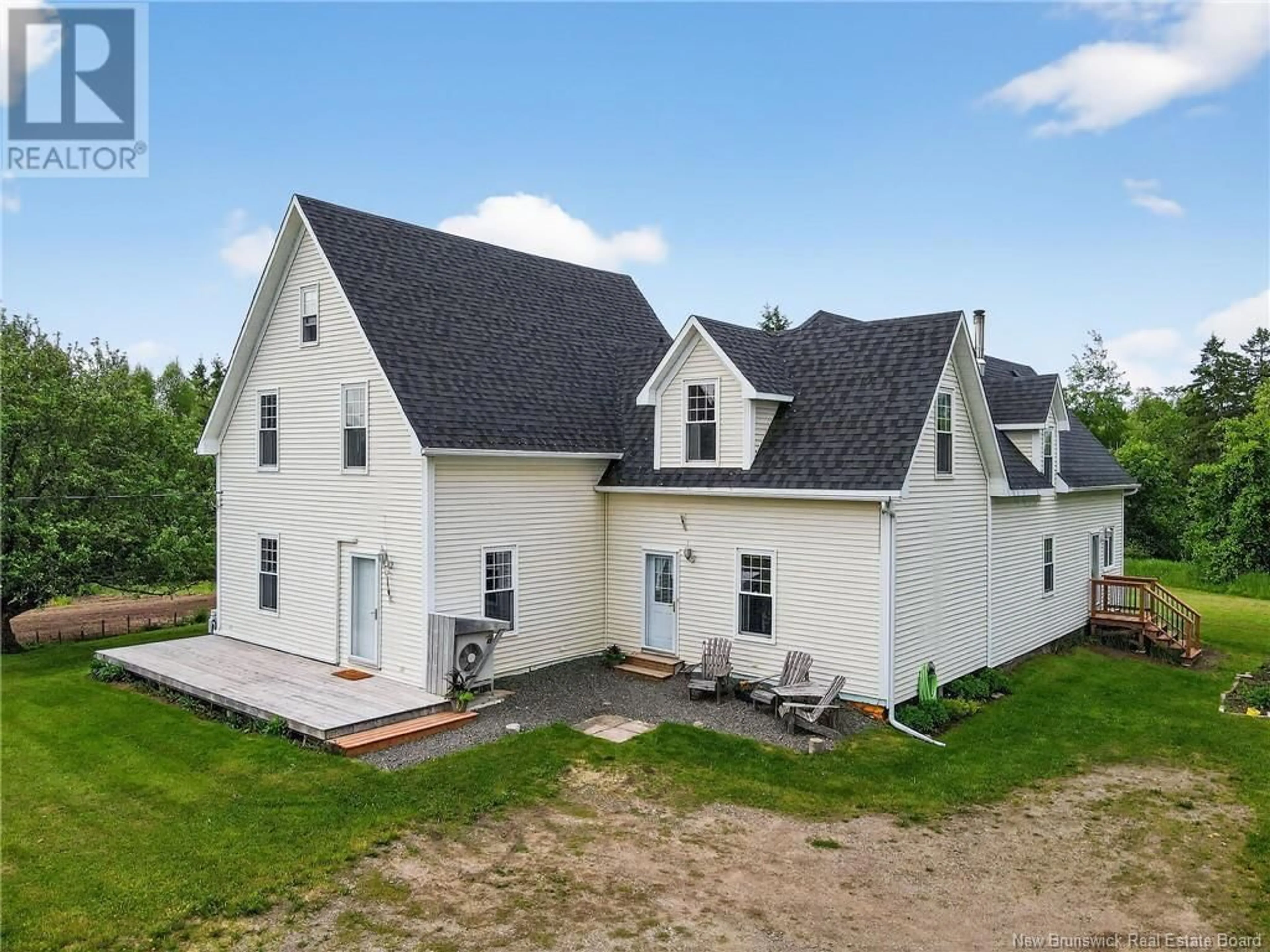 A pic from outside/outdoor area/front of a property/back of a property/a pic from drone, building for 2622 RIVER ROAD, Salisbury New Brunswick E4J2R2