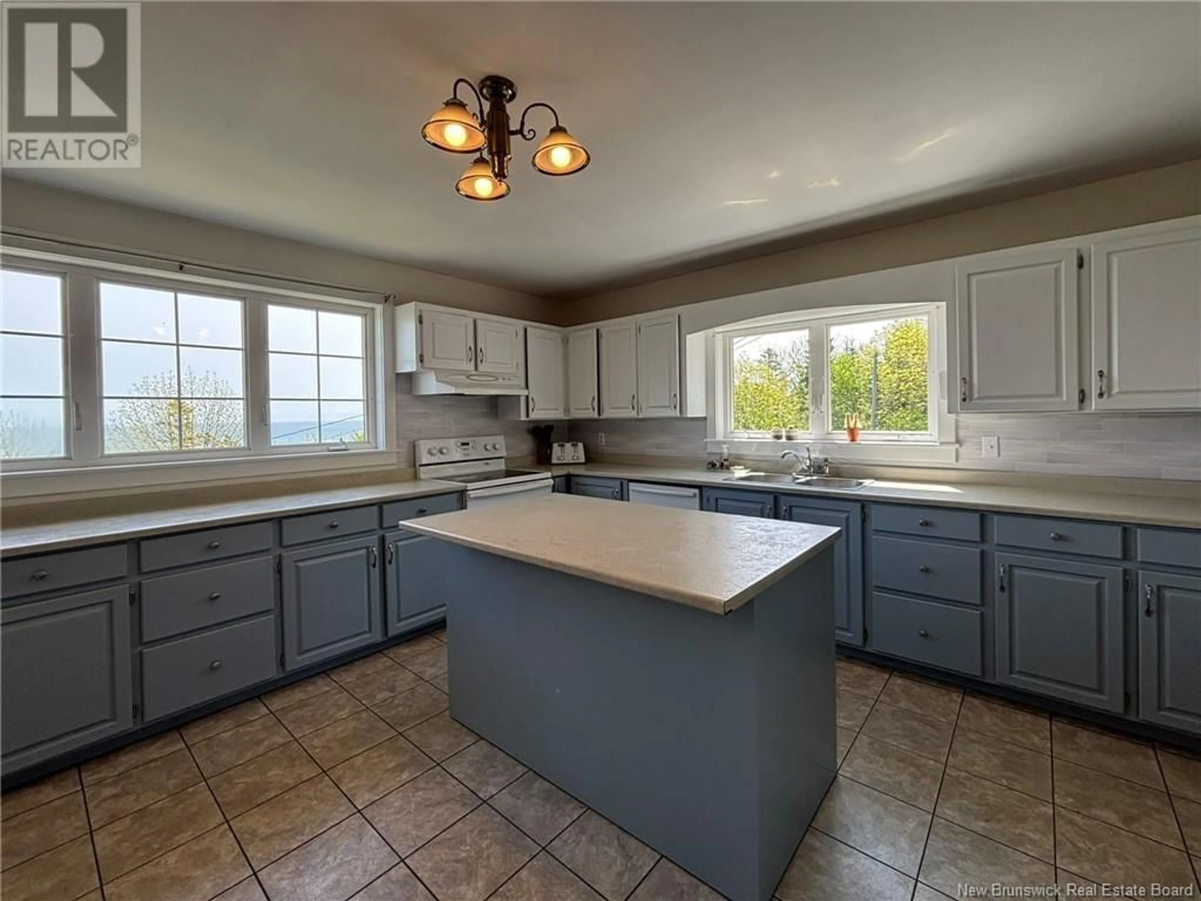 Open concept kitchen, ceramic/tile floor for 290 ROUTE 776 ROUTE, Grand Manan New Brunswick E5G1A5