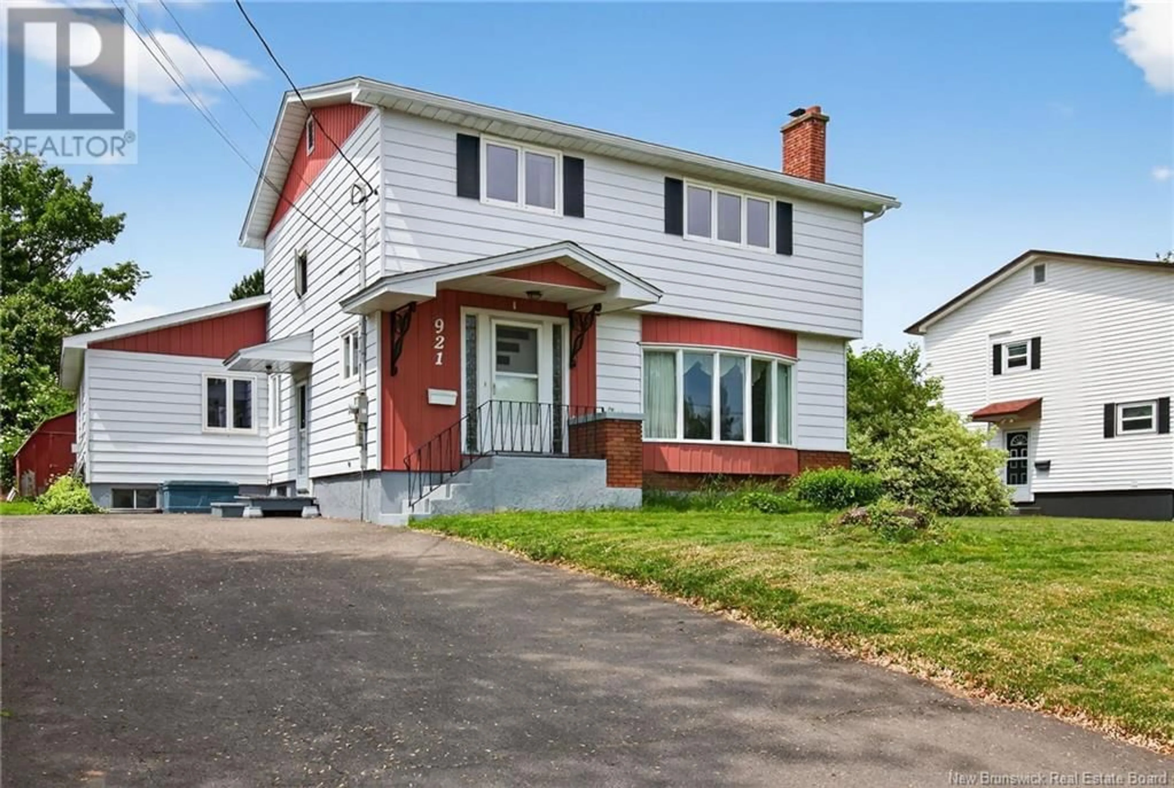 Home with vinyl exterior material, street for 921 YALE AVENUE, Riverview New Brunswick E1B2C6