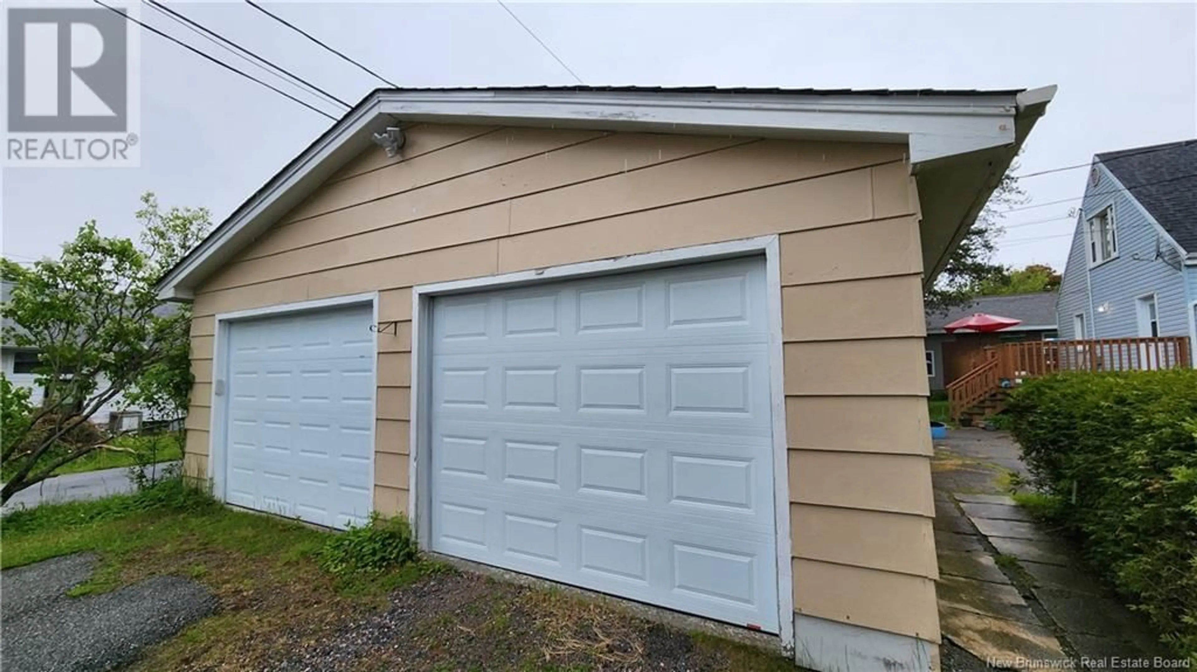 Indoor garage for 398 ARGYLE STREET, Saint John New Brunswick E2M3A6