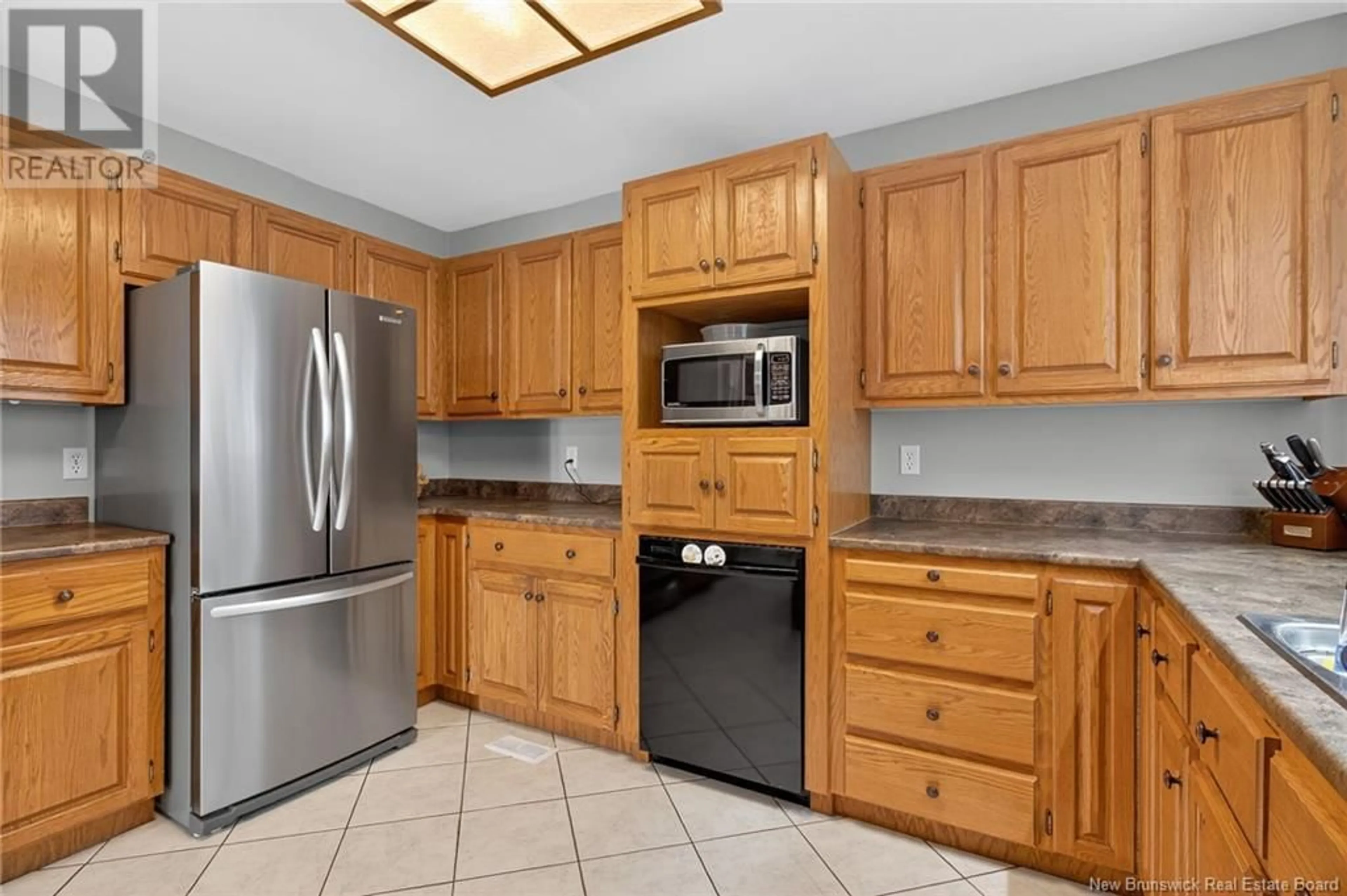 Standard kitchen, ceramic/tile floor for 2453 SHEDIAC RIVER ROAD, Shediac Bridge New Brunswick E4R1W7