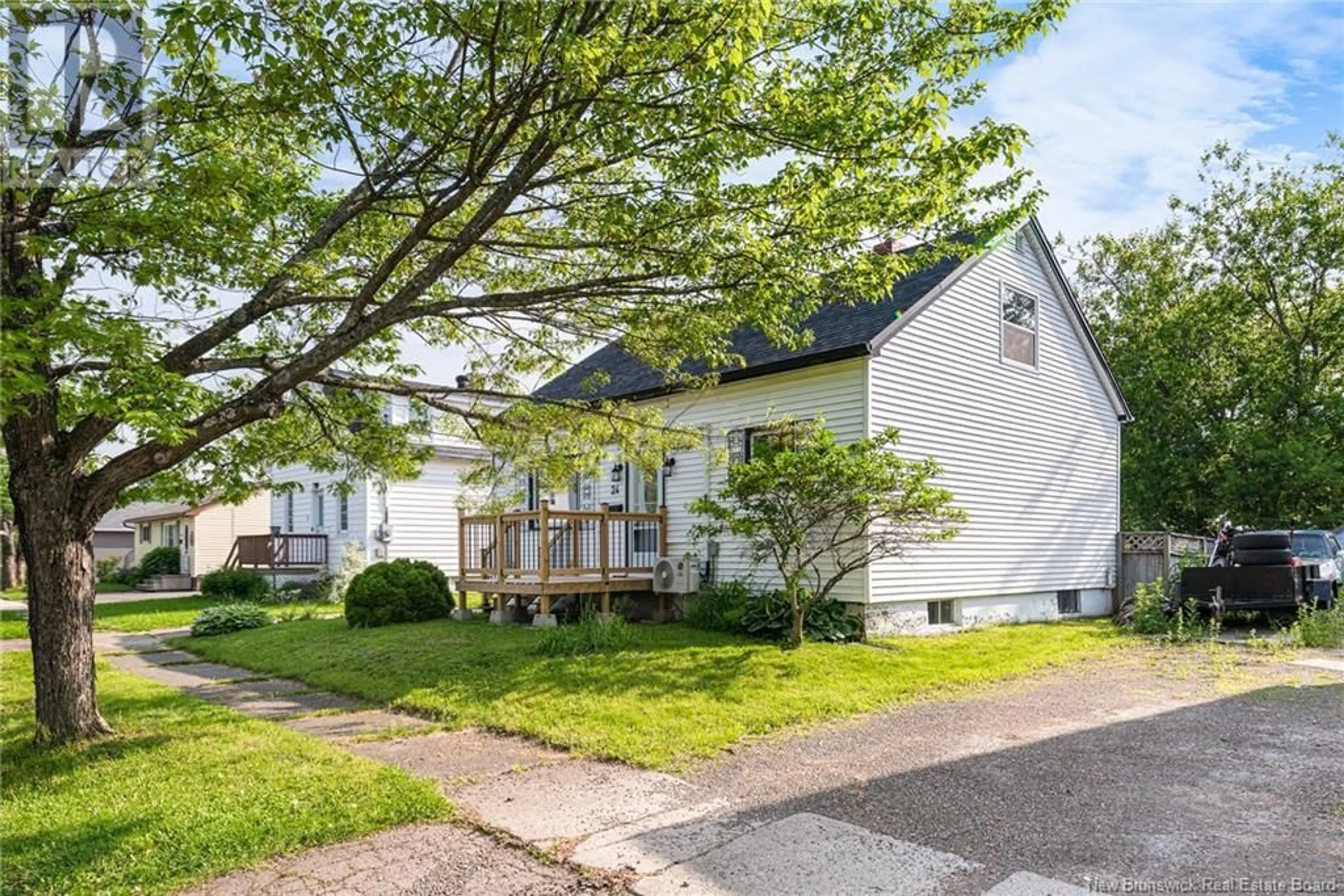 Home with vinyl exterior material, street for 24 FIFTH STREET, Moncton New Brunswick E1E3G9