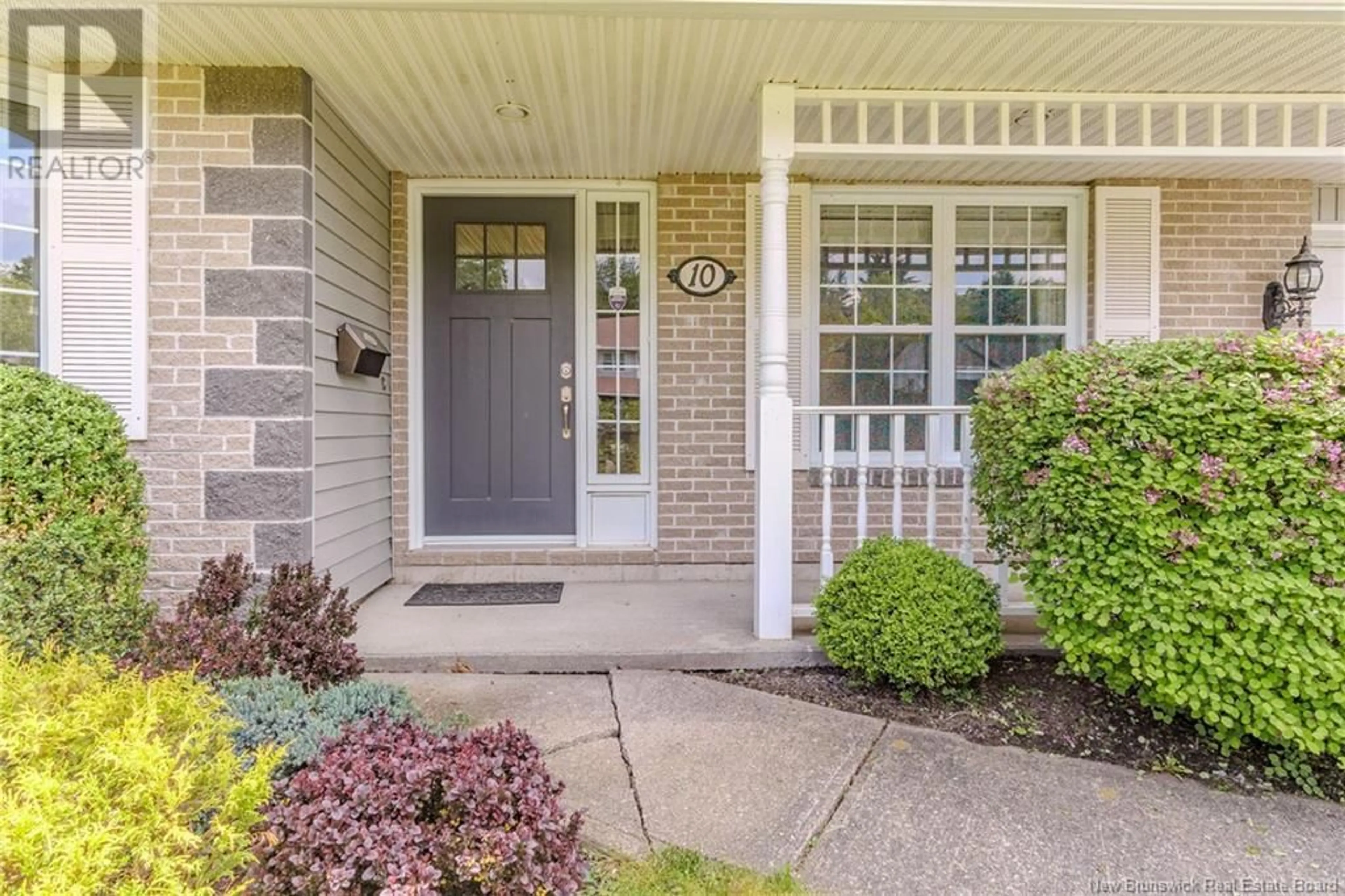 Indoor entryway for 10 POST ROAD, Rothesay New Brunswick E2H2Y3