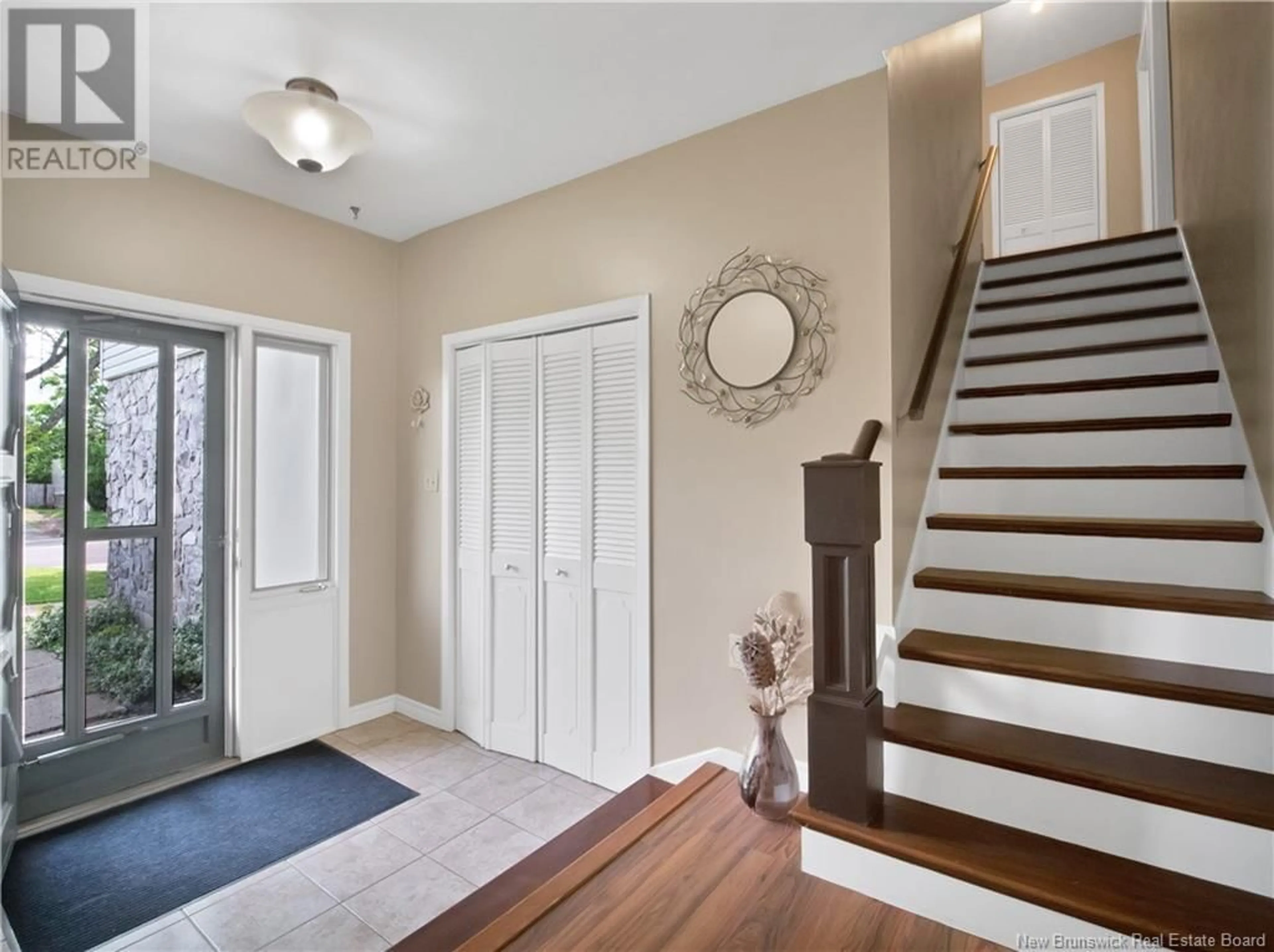 Indoor entryway for 35 GRINDSTONE DRIVE, Riverview New Brunswick E1B4A1
