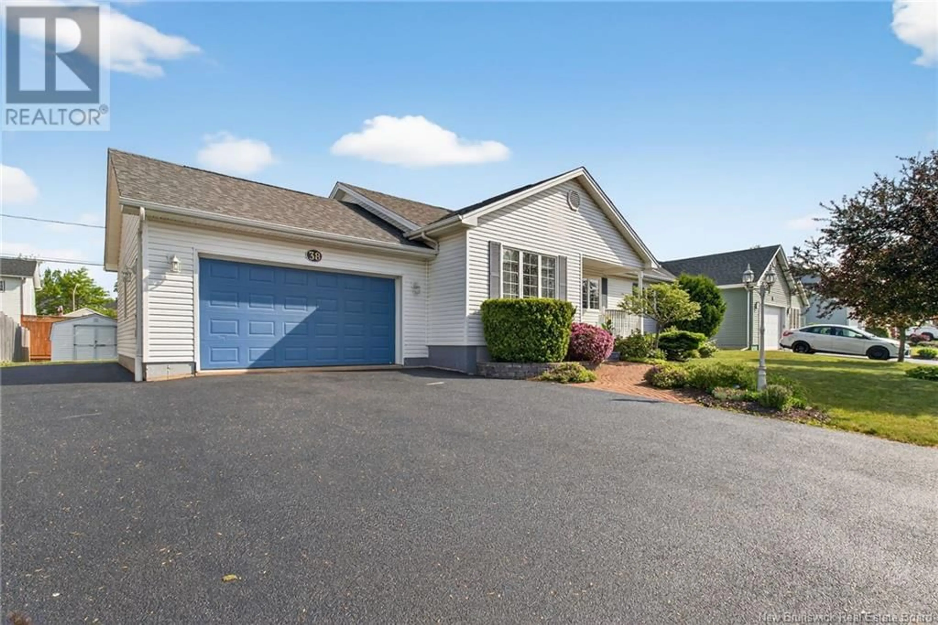 Home with vinyl exterior material, street for 38 CARDIGAN LANE, Moncton New Brunswick E1C0B9