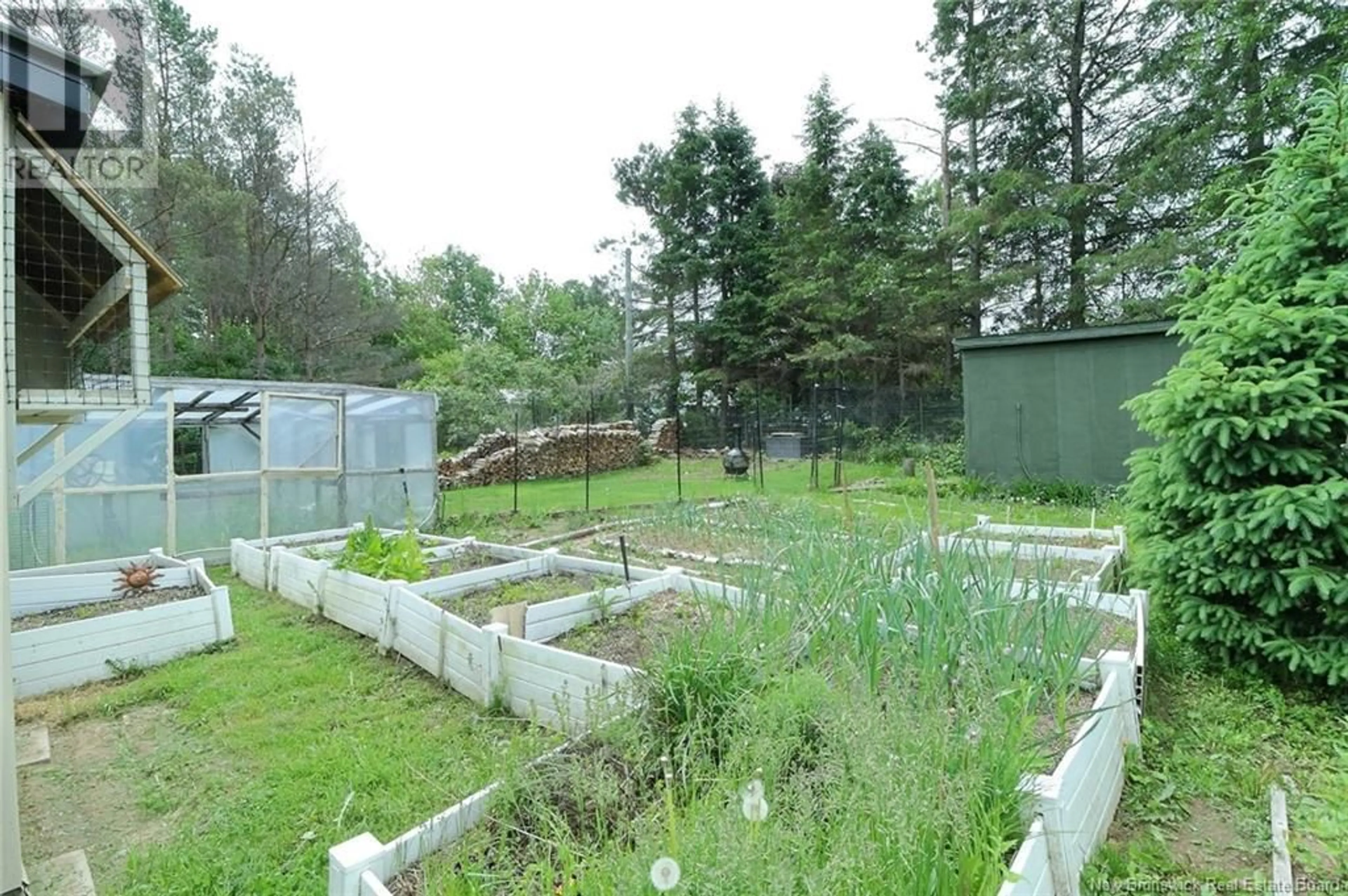 Patio, unknown for 22 SMYTHE STREET, Chipman New Brunswick E4A2N7