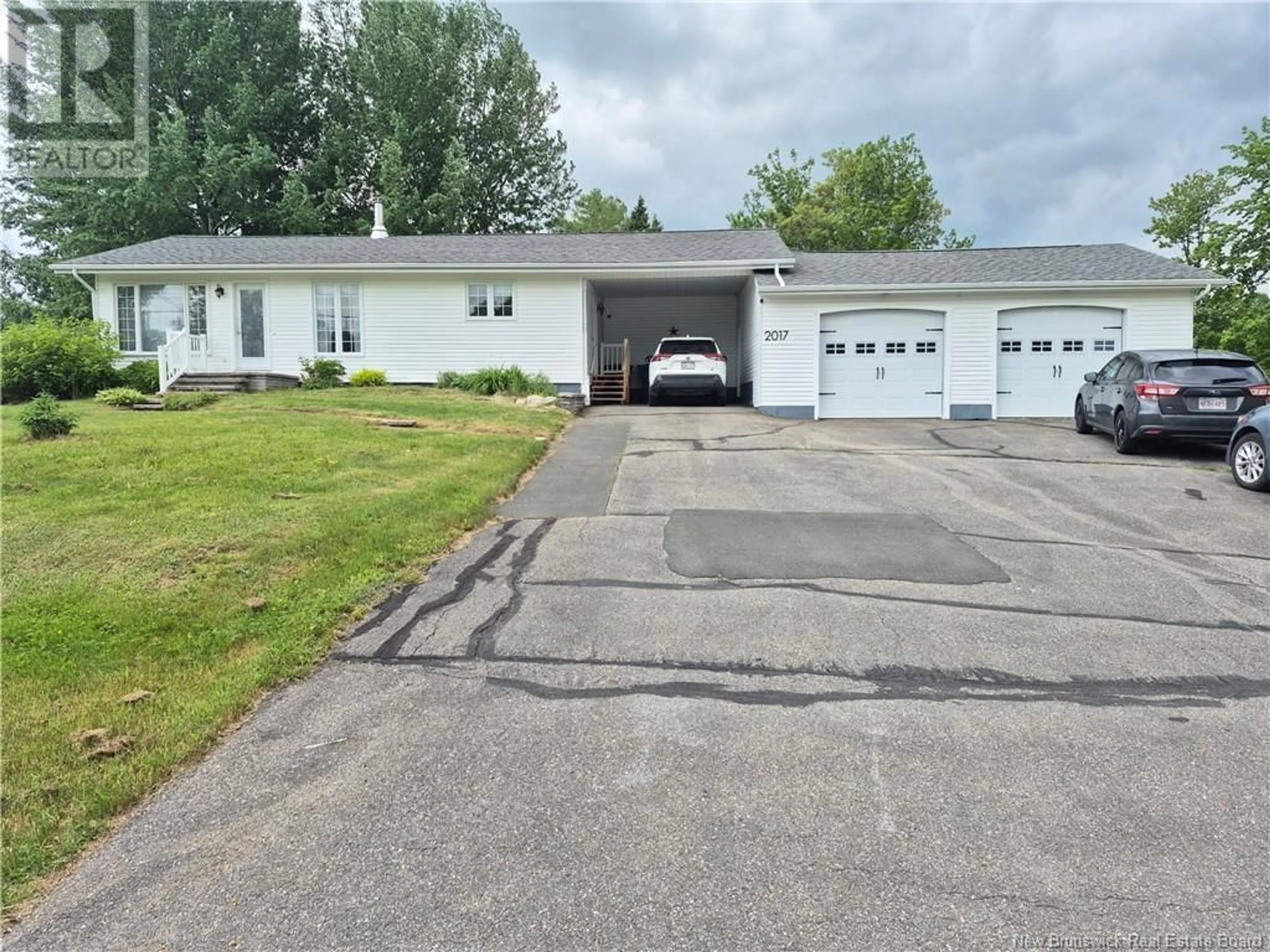 Indoor garage for 2017 RUE ROGER, Robertville New Brunswick E8K2R7