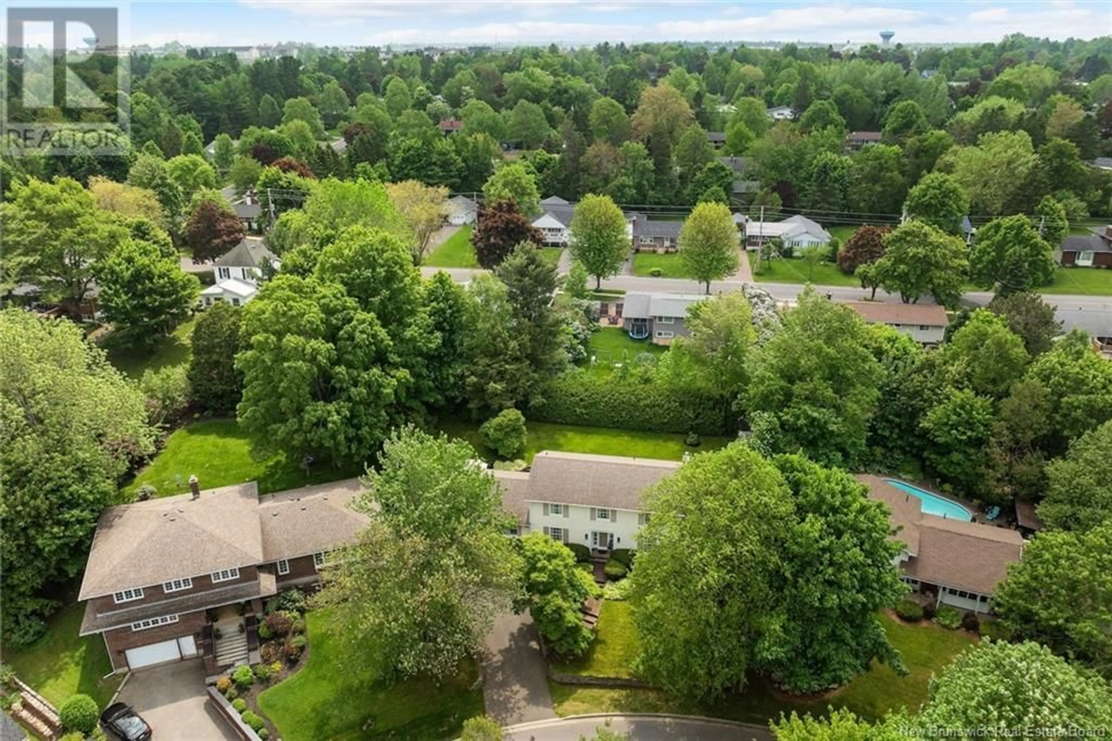 A pic from outside/outdoor area/front of a property/back of a property/a pic from drone, unknown for 224 OXFORD STREET, Fredericton New Brunswick E3B2W5