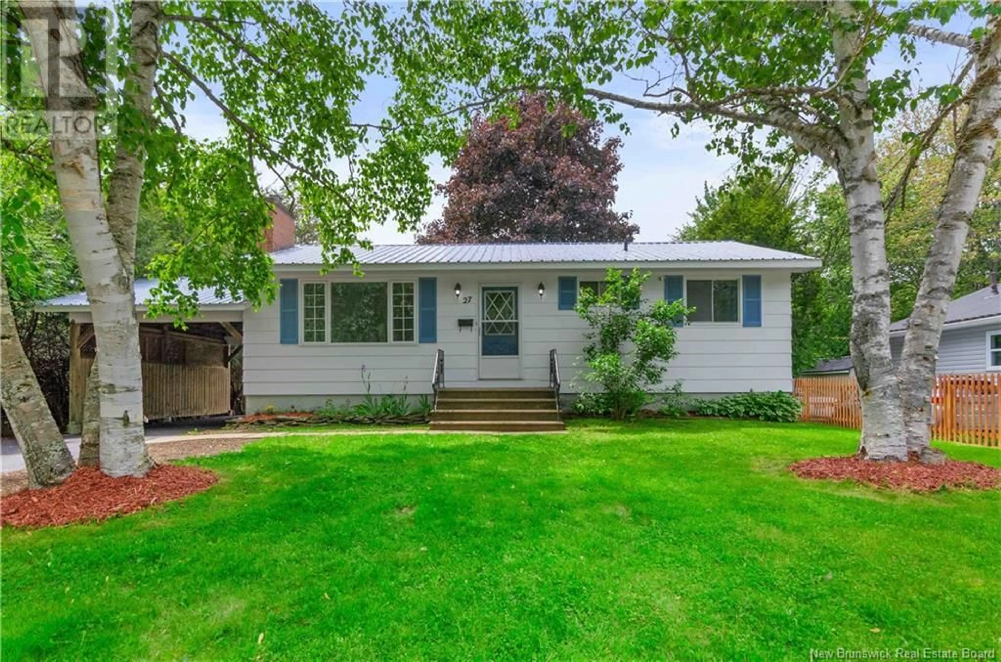 Home with vinyl exterior material, street for 27 MURRAY AVENUE, Fredericton New Brunswick E3A3Y6