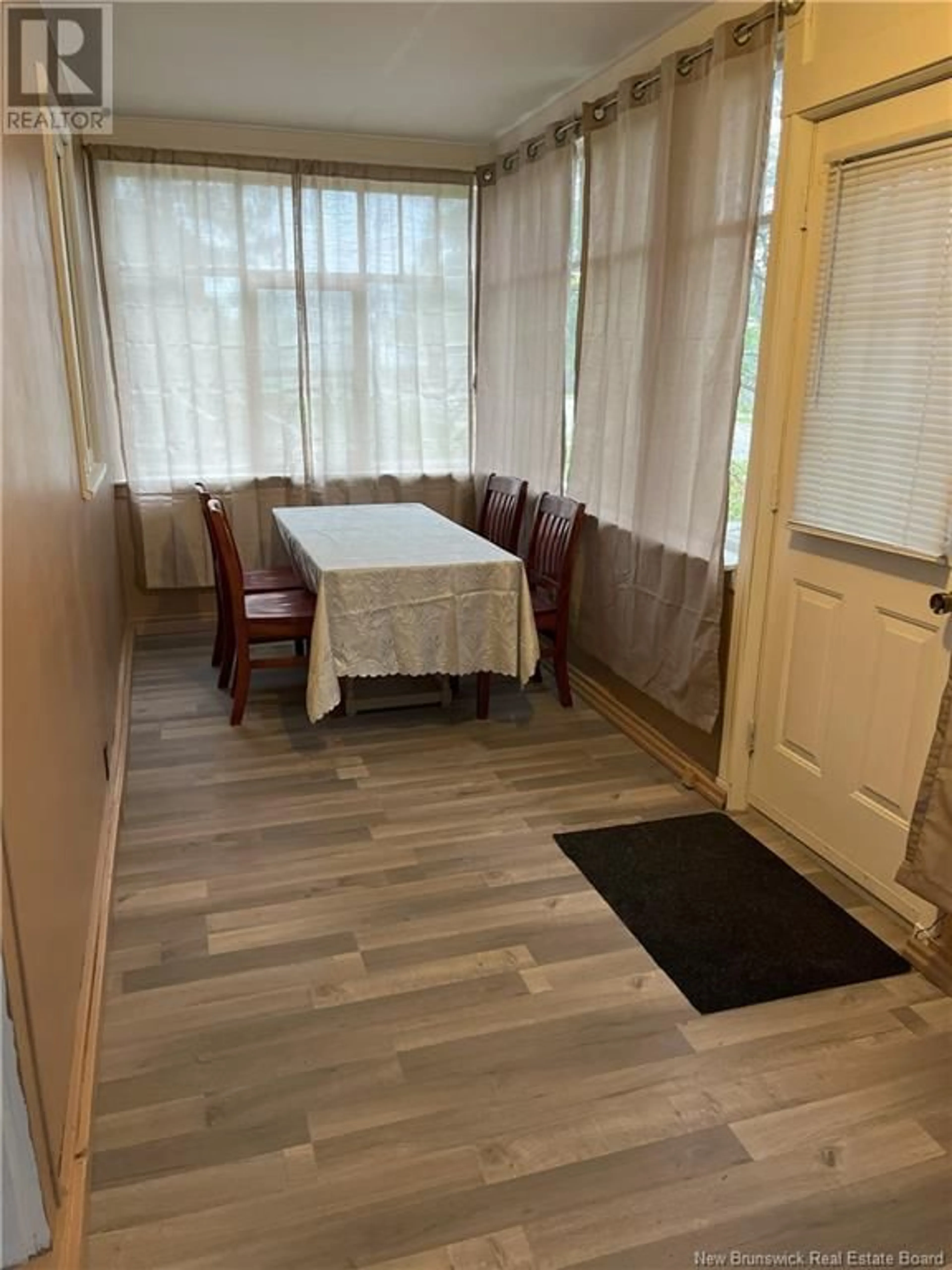 Dining room, unknown for 322 MCLAUGHLIN DRIVE, Moncton New Brunswick E1A4R4