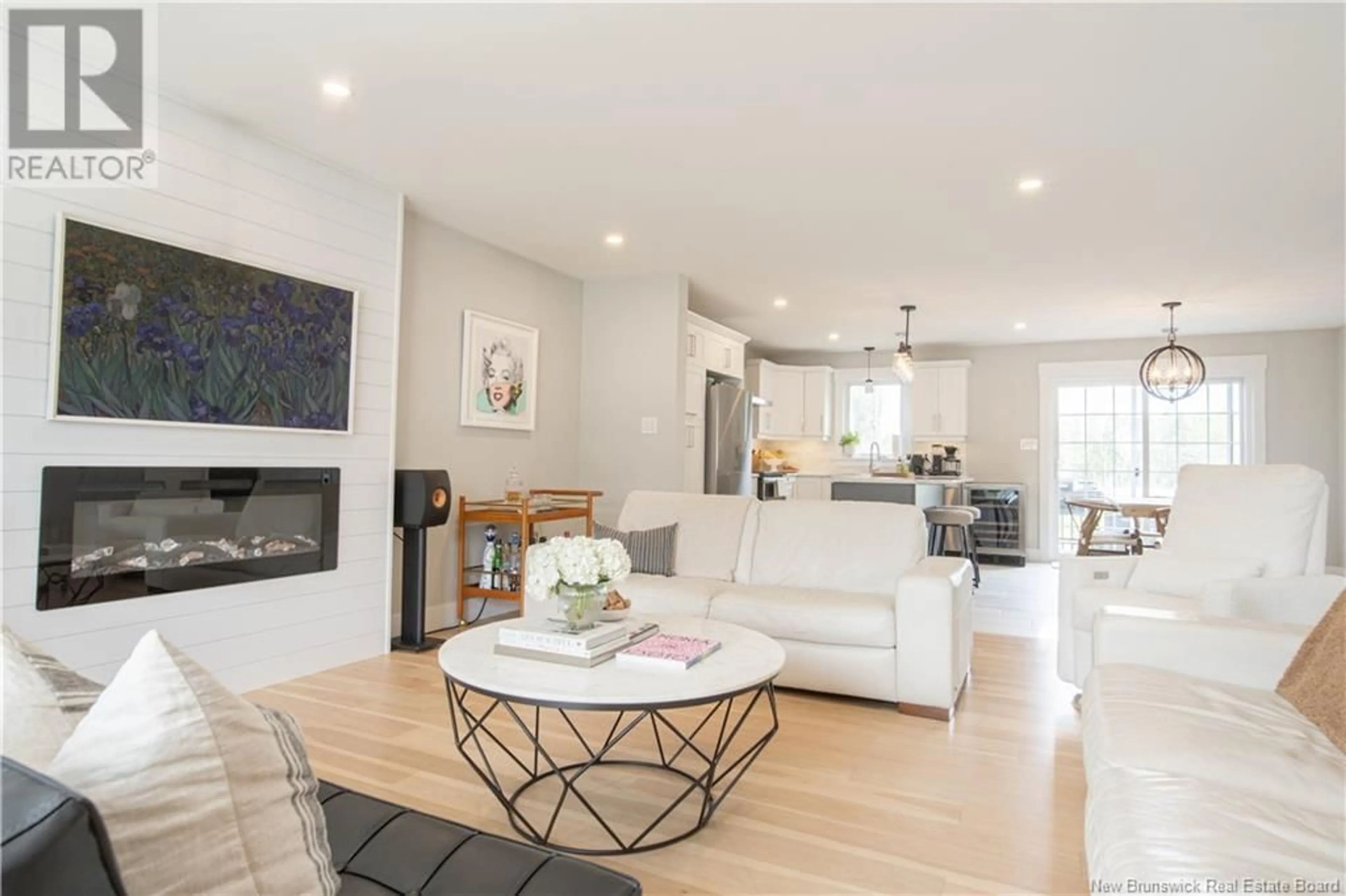 Living room with furniture, unknown for 124 DES ELEVES, Dieppe New Brunswick E1A4V6