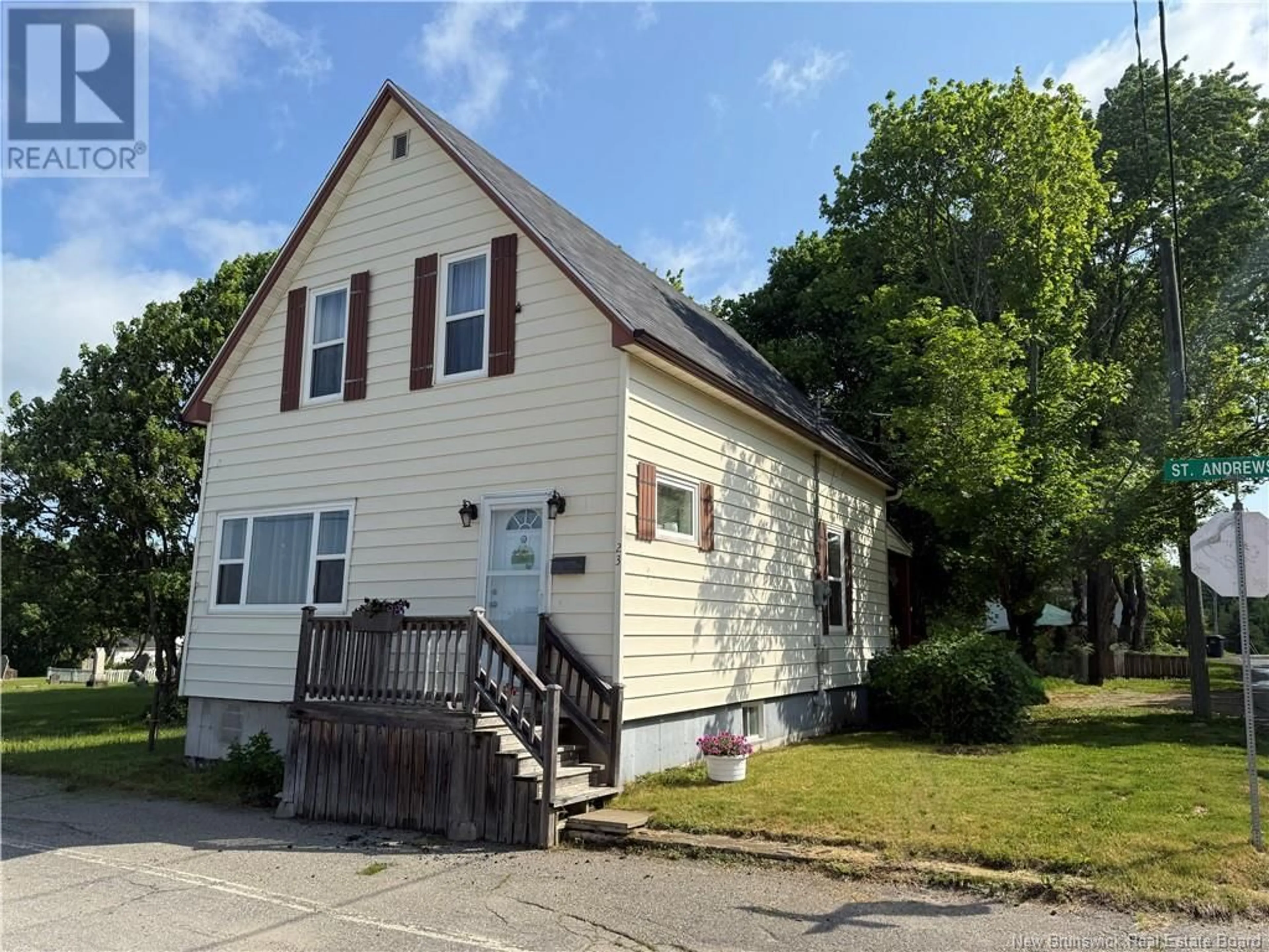 Home with vinyl exterior material, street for 23 ST ANDREWS STREET, Miramichi New Brunswick E1N2C4