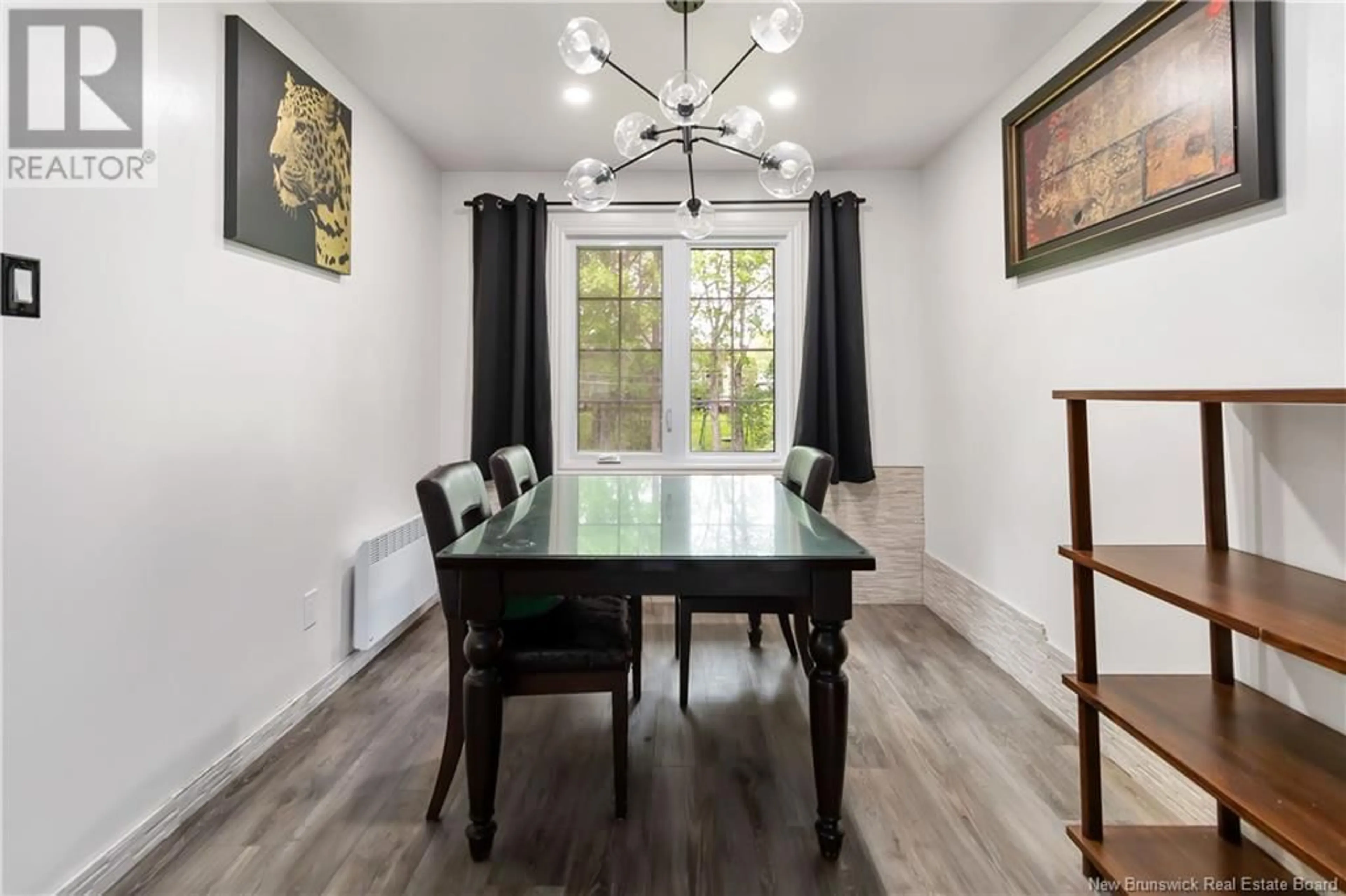Dining room, wood/laminate floor for 31 WESTVIEW TERRACE, Riverview New Brunswick E1B3S2