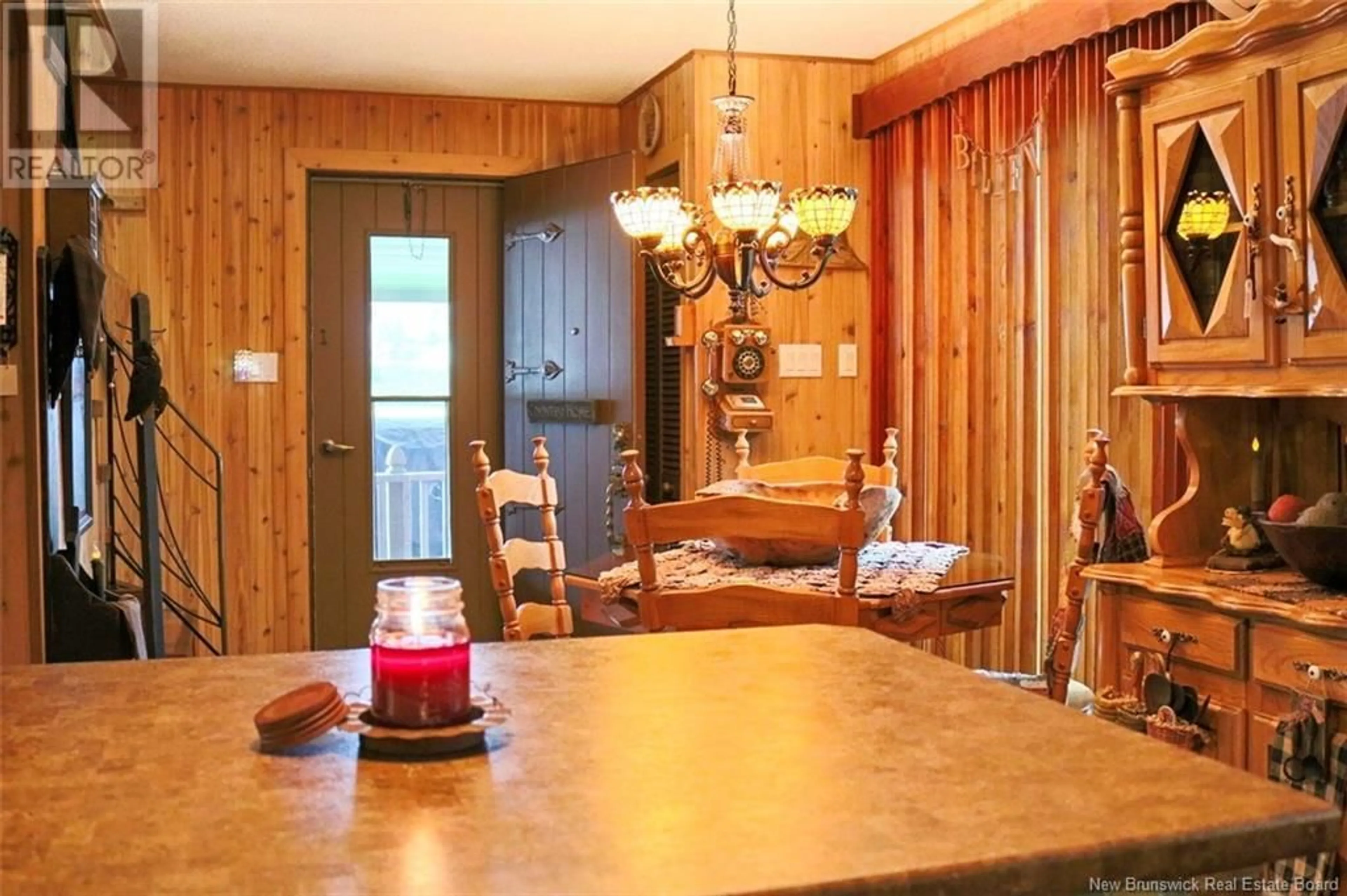 Dining room, wood/laminate floor for 696 VICTORIA STREET, Edmundston New Brunswick E3V3S9