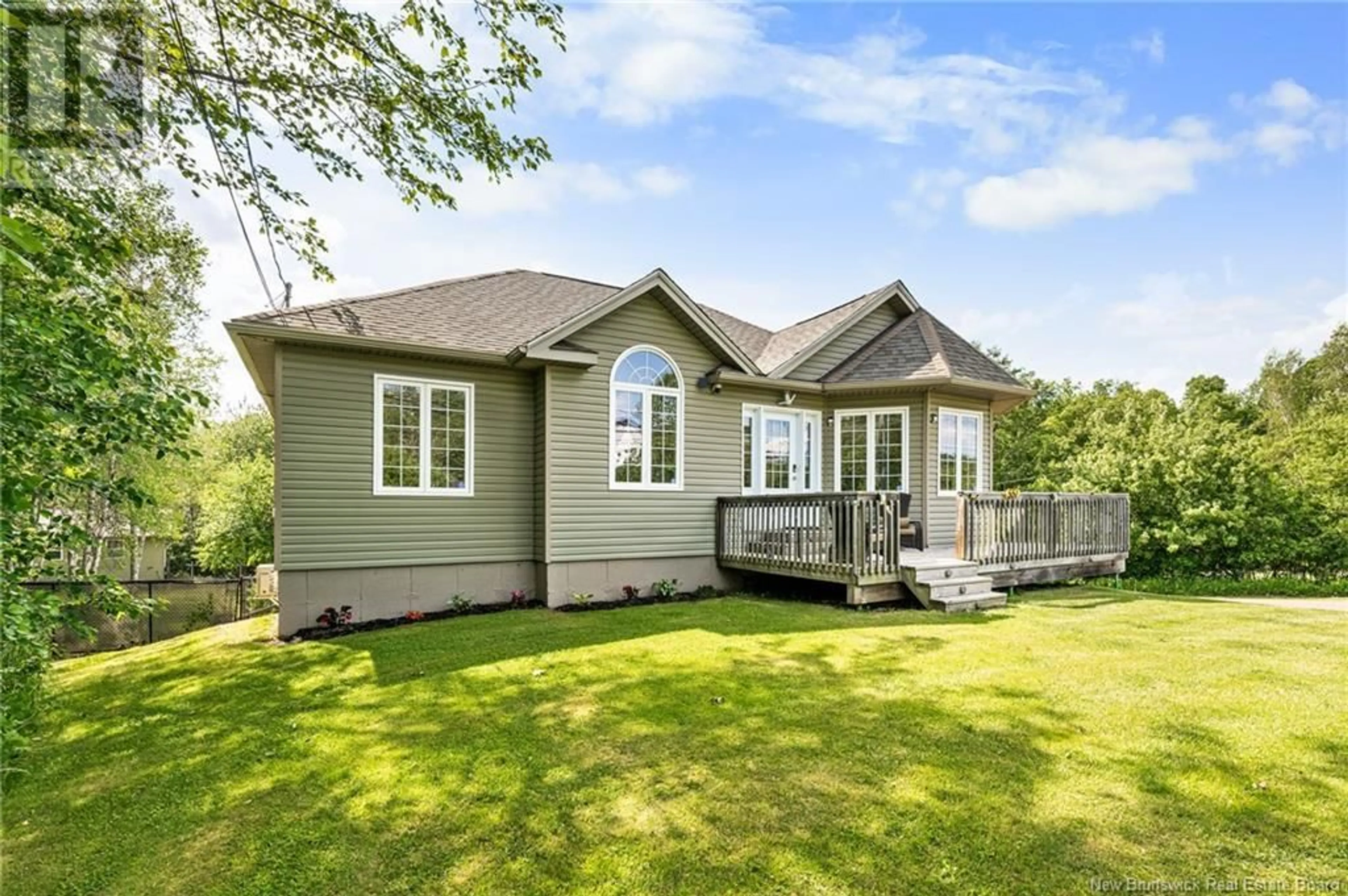 Home with vinyl exterior material, building for 551 DOVER ROAD, Dieppe New Brunswick E1A7L8