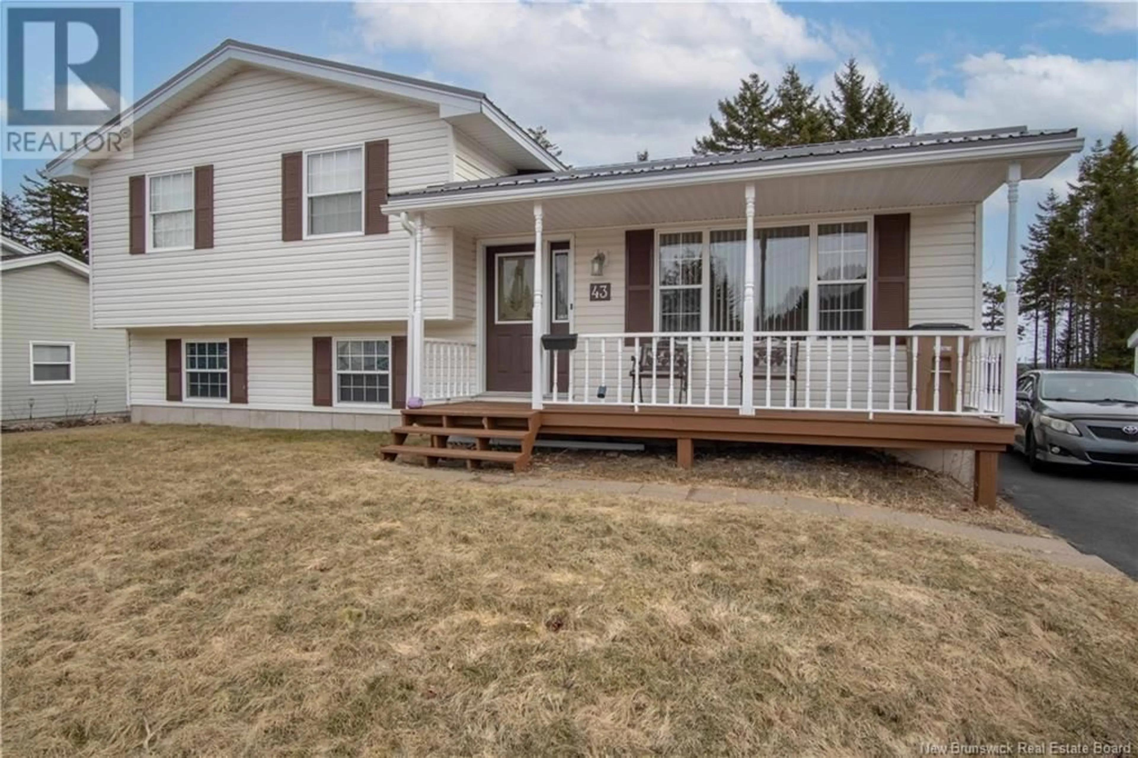 Home with vinyl exterior material, street for 43 STRATHORNE AVENUE, Saint John New Brunswick E2J4Z4