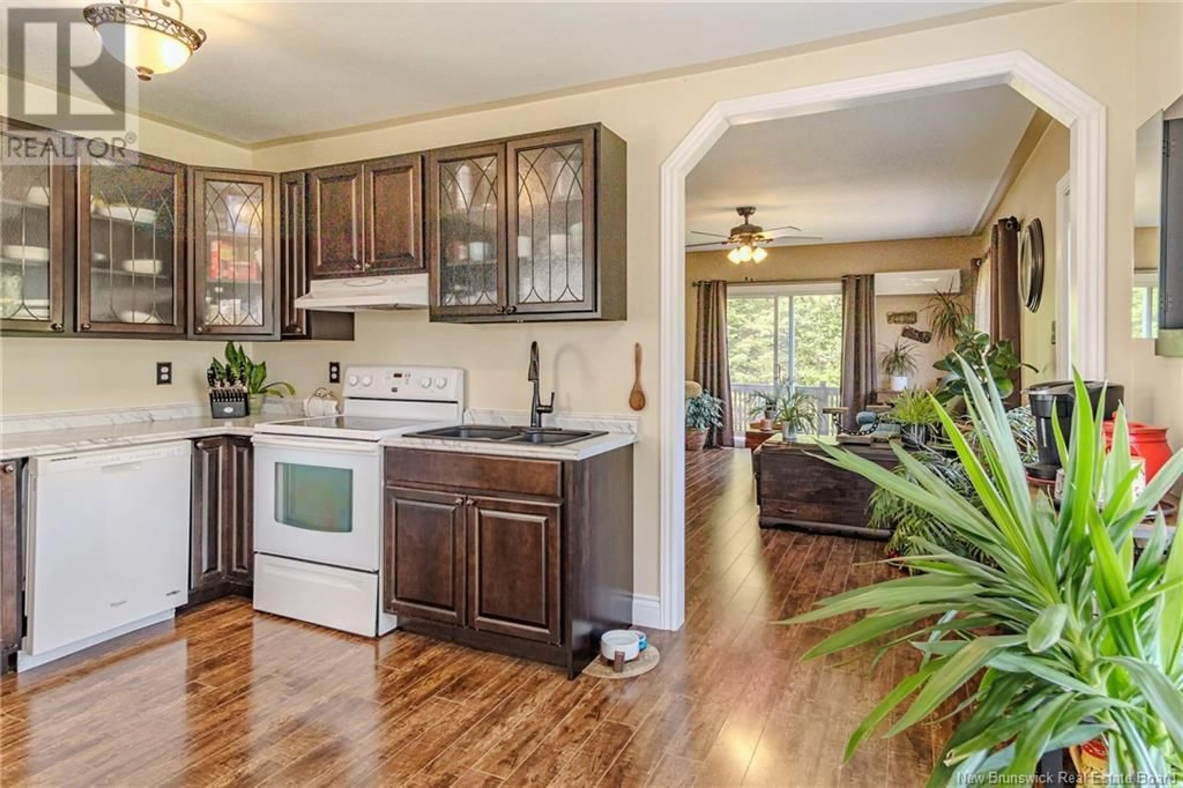 Open concept kitchen, wood/laminate floor for 35 SHANKLIN ROAD, Fairfield New Brunswick E5R1S1
