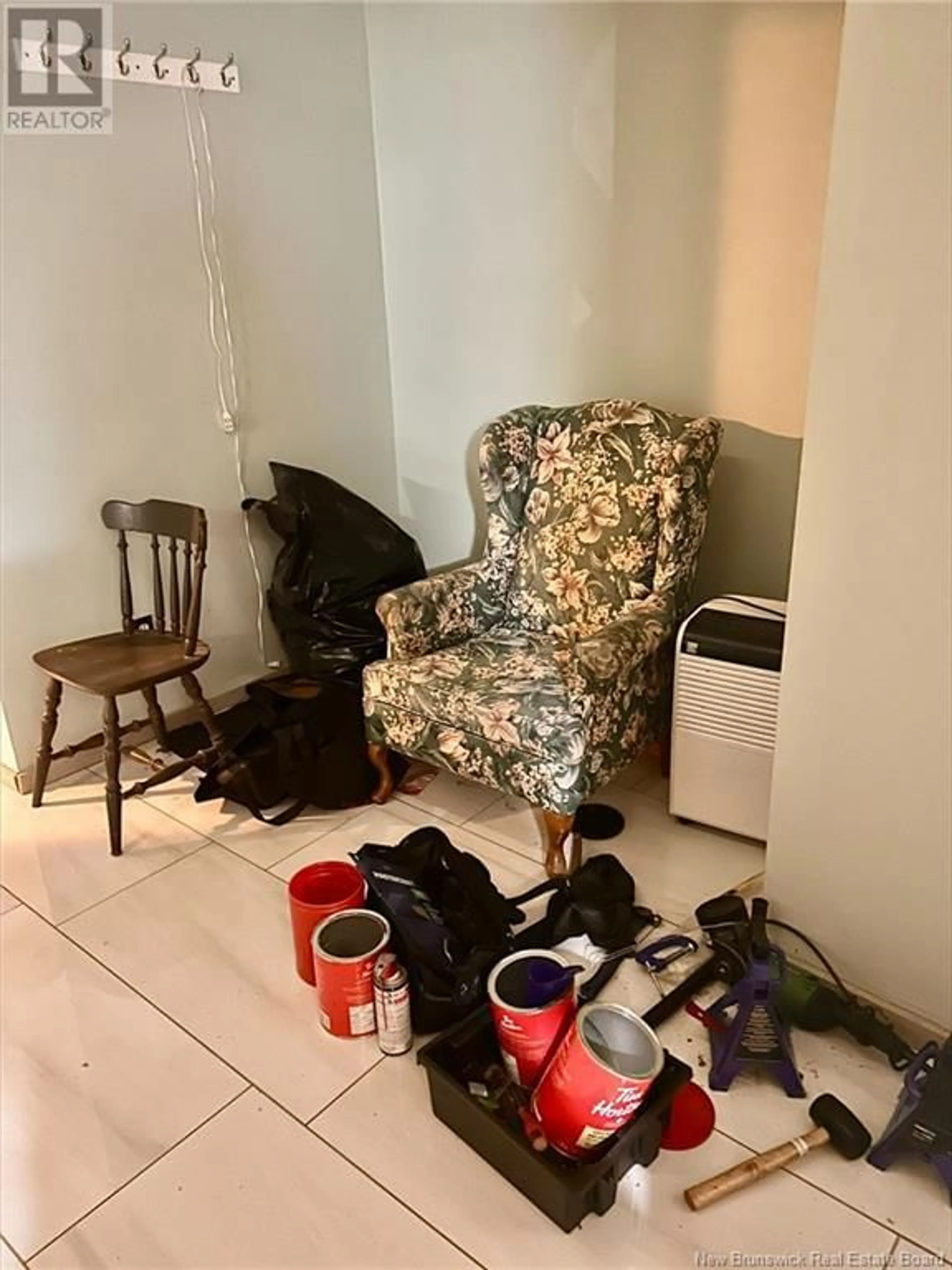 A pic of a room for 5 - 159 KING STREET, Moncton New Brunswick E1C4M9
