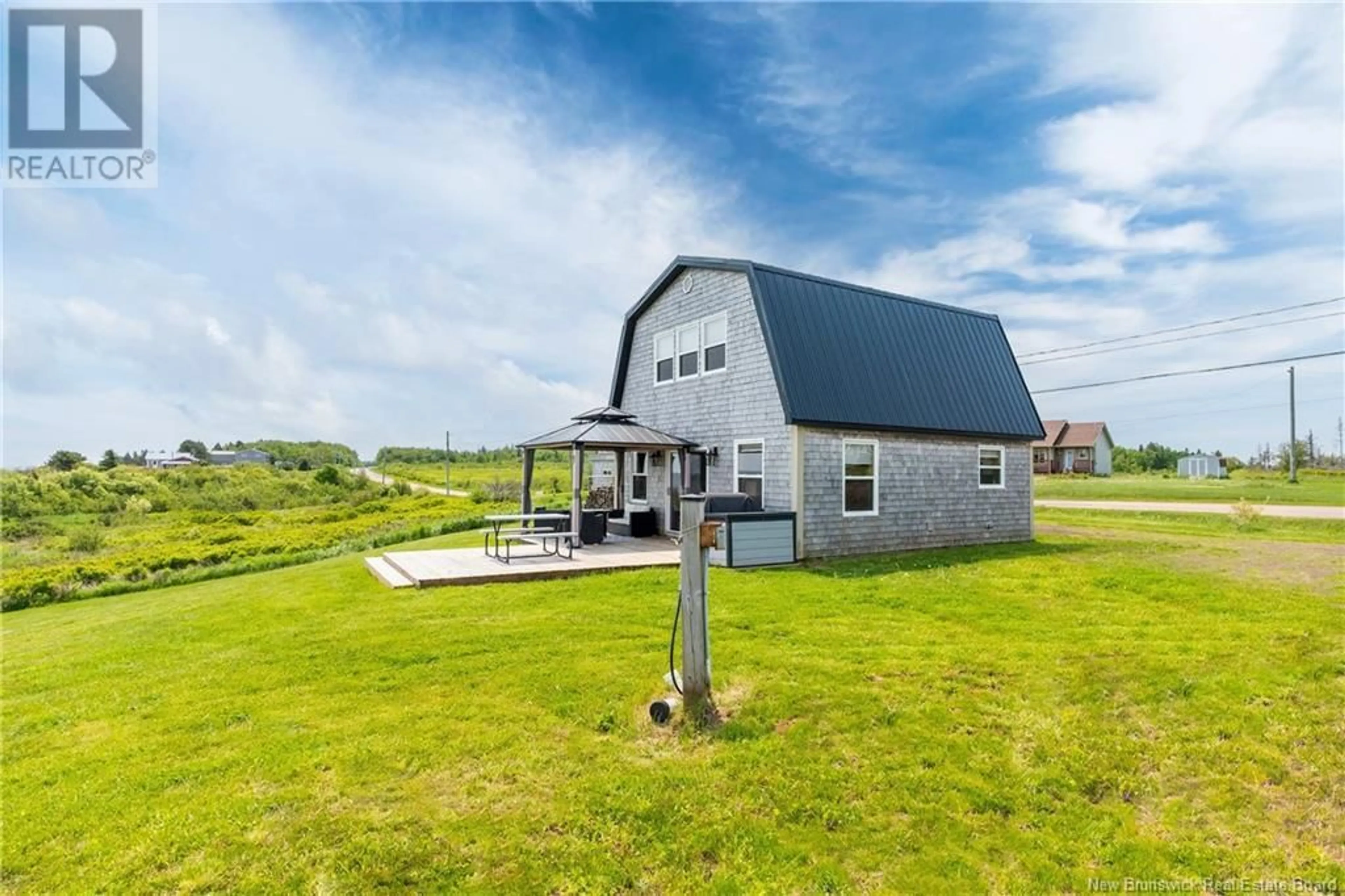 A pic from outside/outdoor area/front of a property/back of a property/a pic from drone, unknown for 20 ROUTE 960, Cape Tormentine New Brunswick E4M0C5