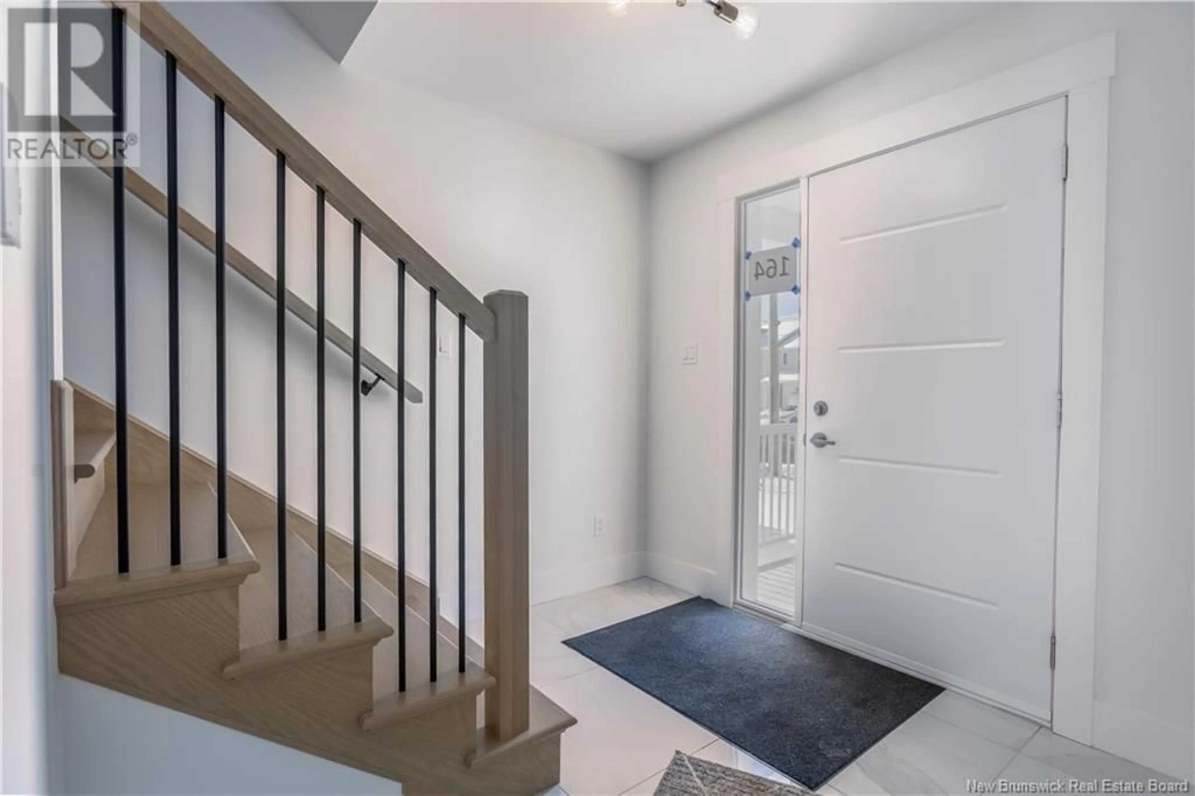 Indoor entryway for 90 ROSENBURG STREET, Moncton New Brunswick E1G5V5