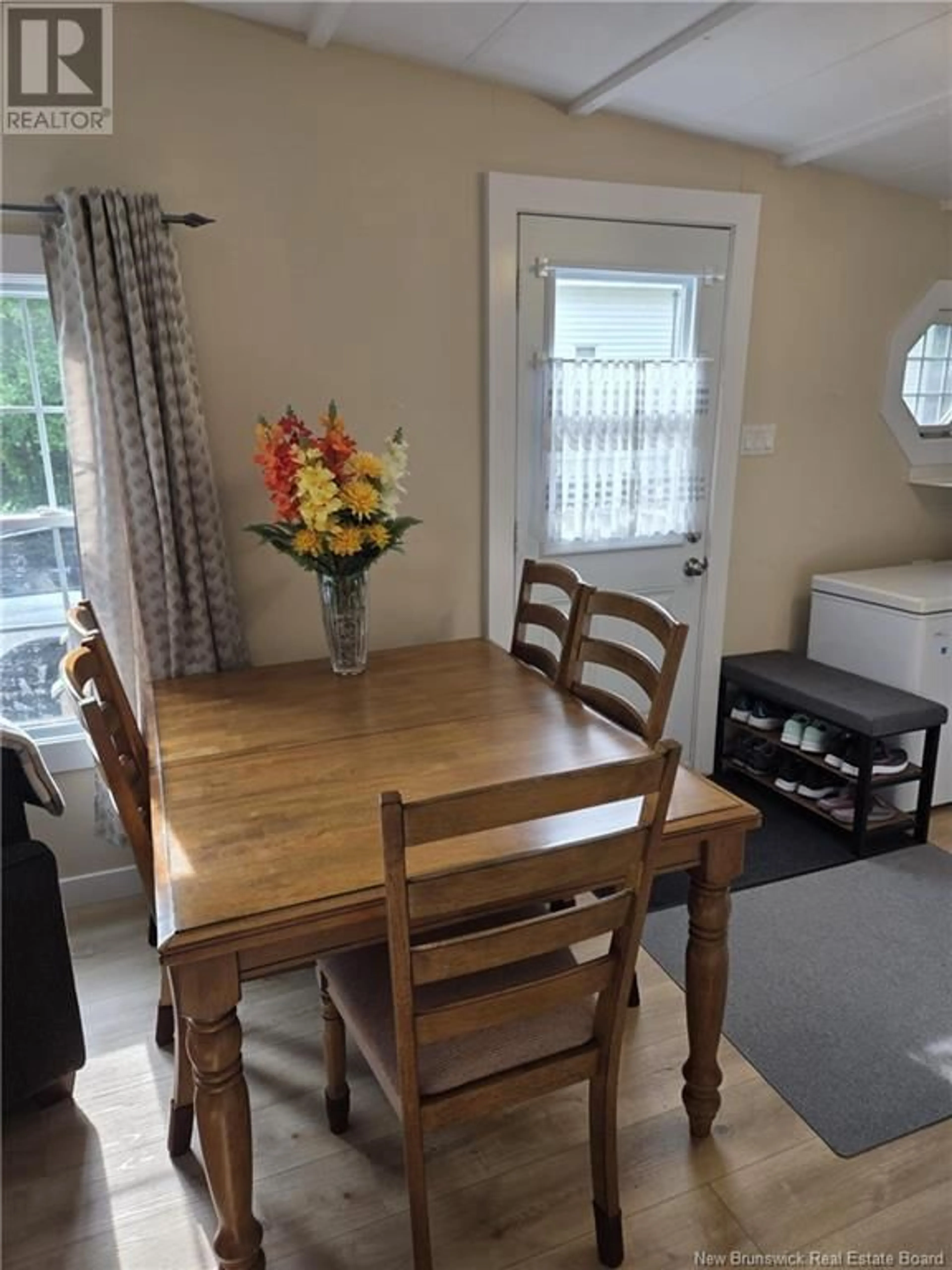 Dining room, wood/laminate floor for 318 GOVERNOR LANE, Fredericton New Brunswick E3B7K9