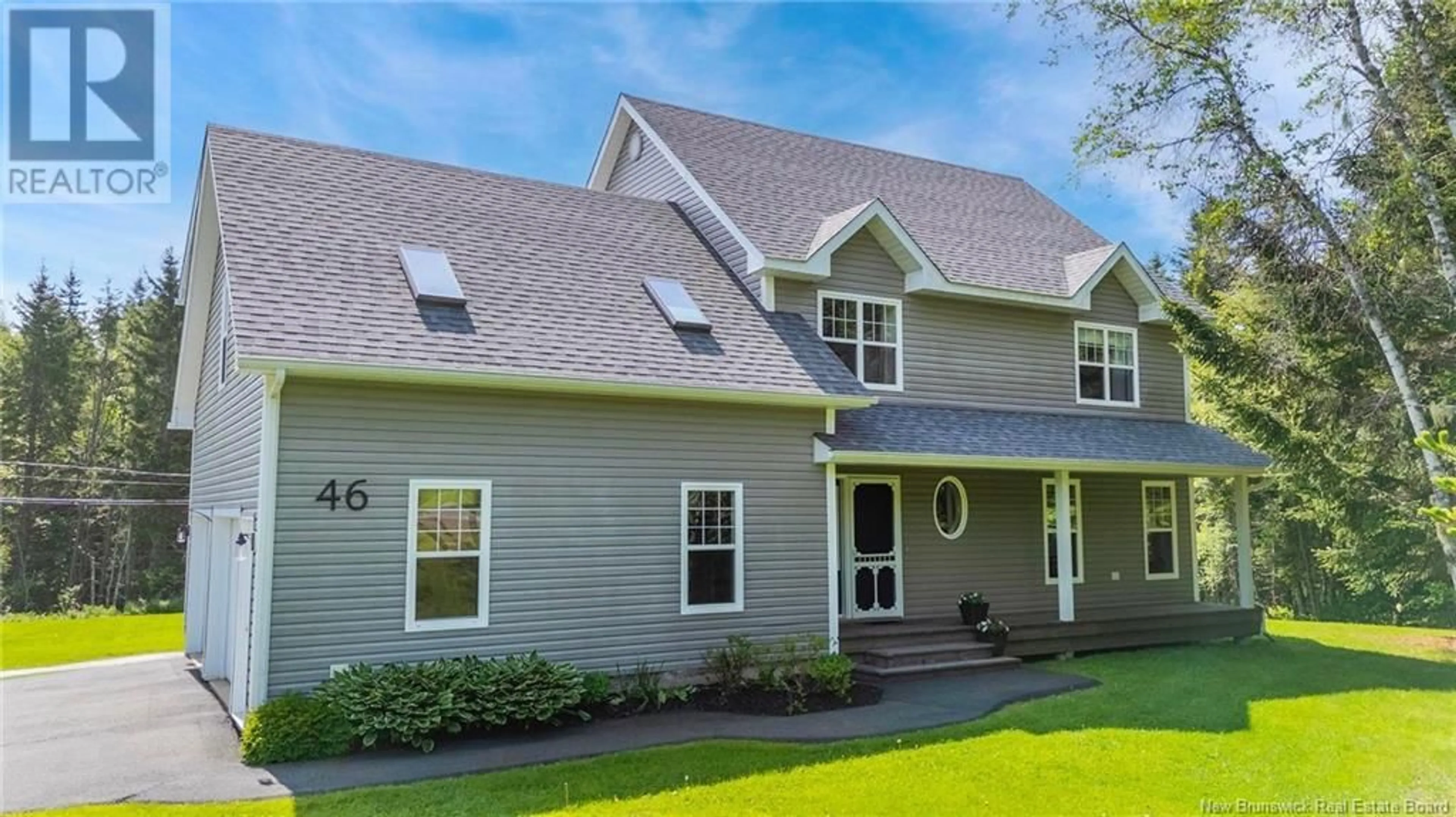 Home with vinyl exterior material, street for 46 CARRIAGE COURT, Sackville New Brunswick E4L1B2