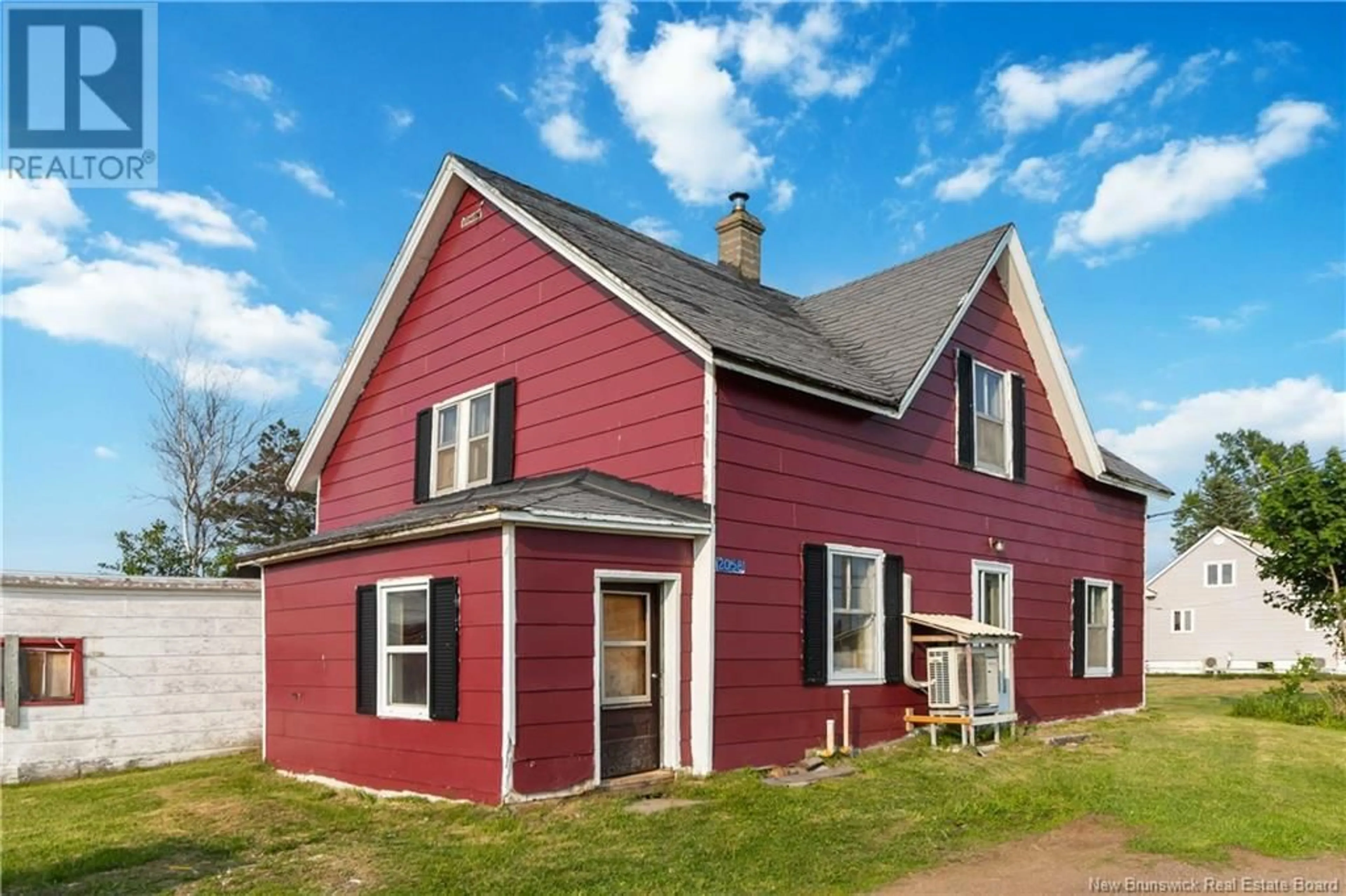 Home with vinyl exterior material, building for 2058 ROUTE 950, Petit-Cap New Brunswick E4N2J6
