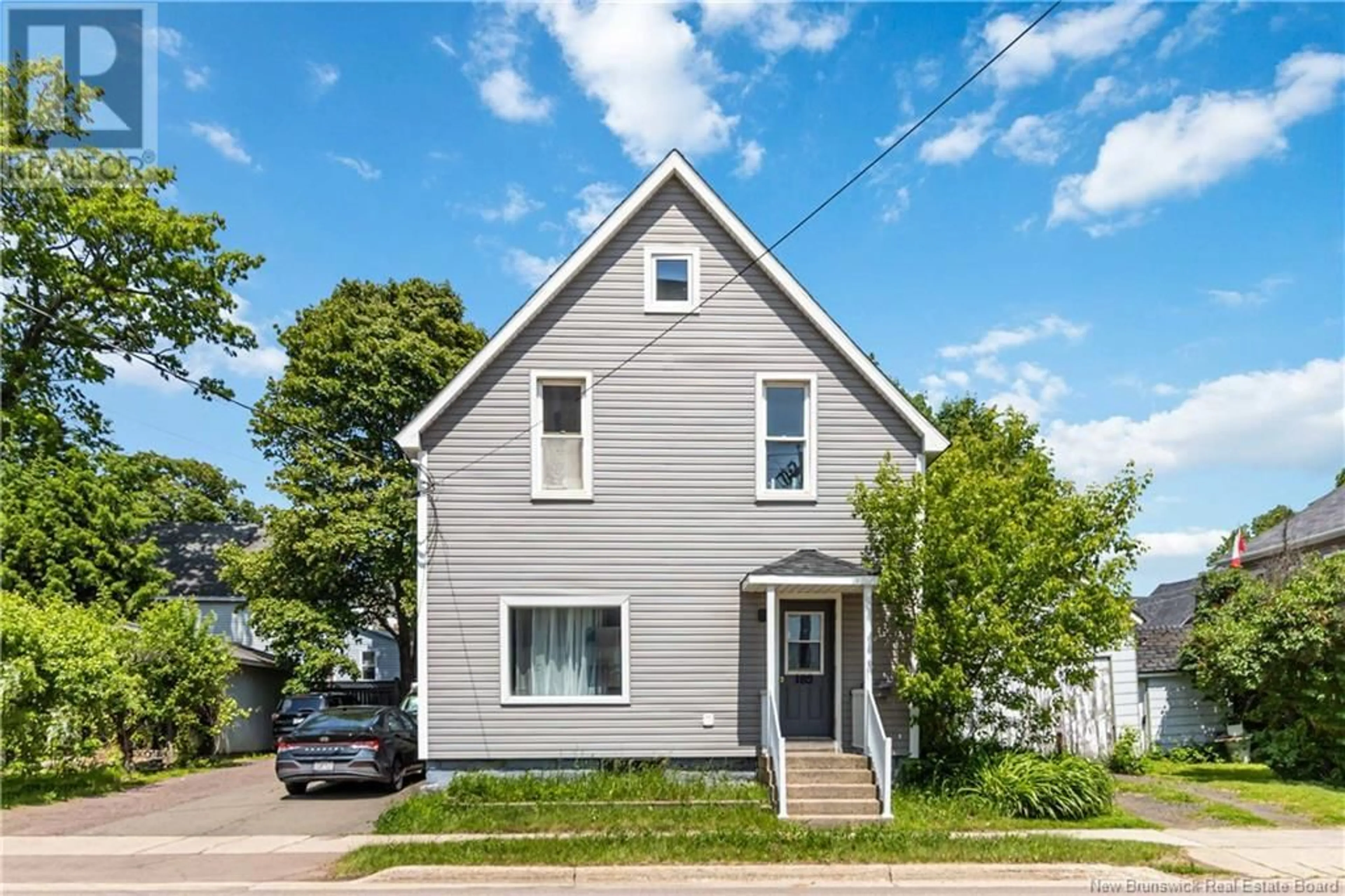 Home with vinyl exterior material, street for 189 GORDON STREET, Moncton New Brunswick E1C1N3