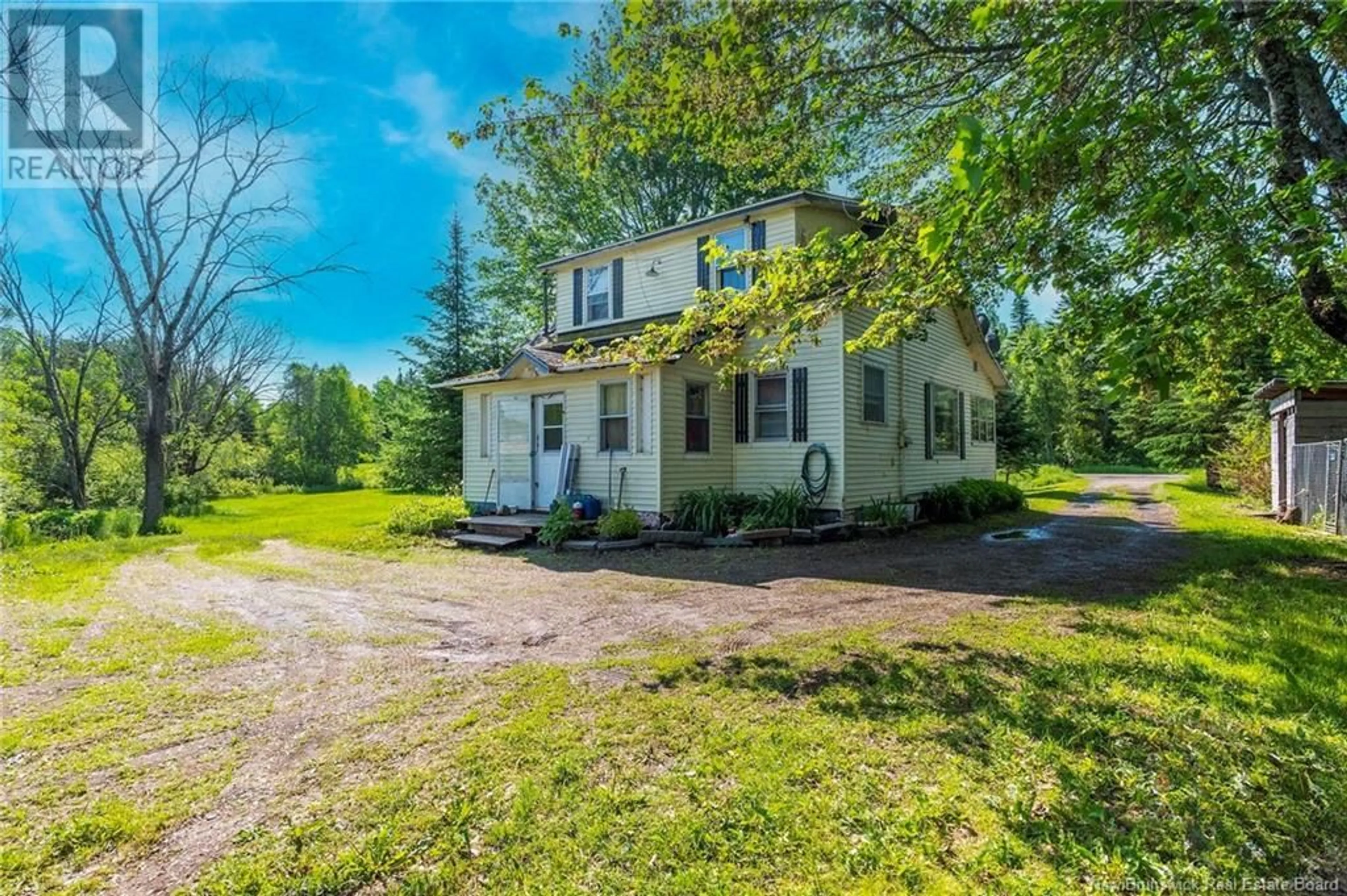 A pic from outside/outdoor area/front of a property/back of a property/a pic from drone, building for 5359 ROUTE 112, Havelock New Brunswick E4Z6E3