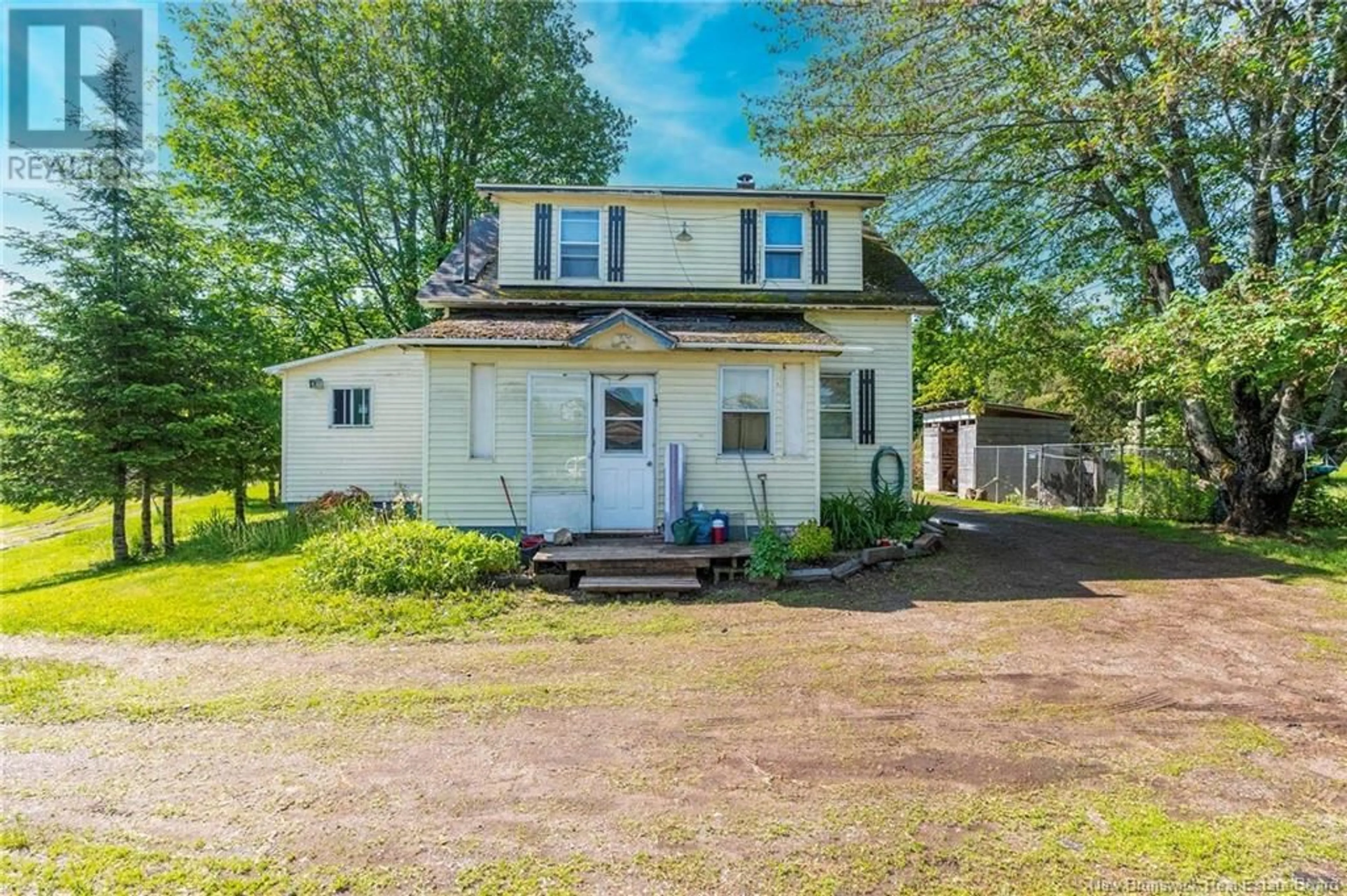 A pic from outside/outdoor area/front of a property/back of a property/a pic from drone, street for 5359 ROUTE 112, Havelock New Brunswick E4Z6E3