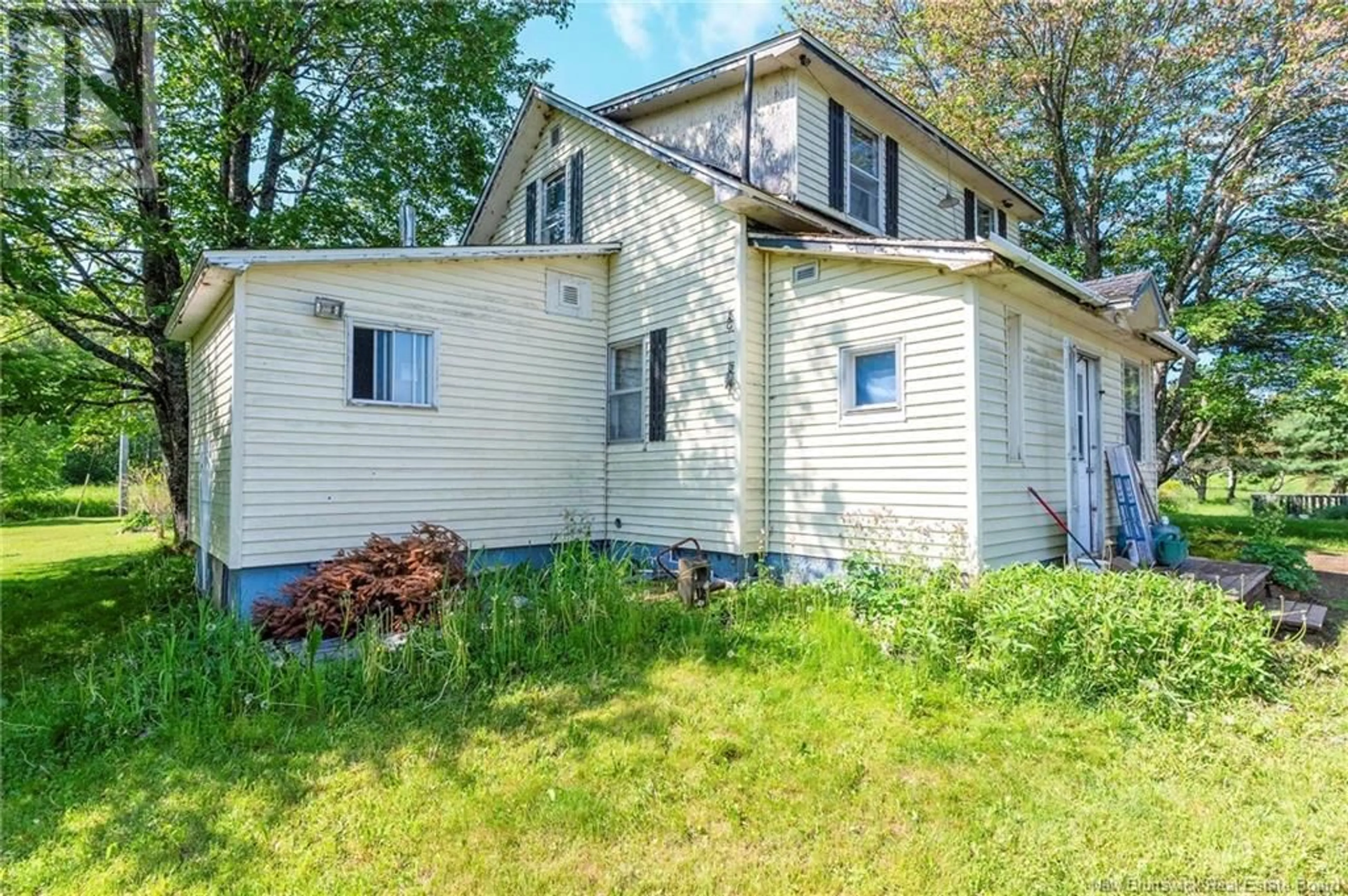 Home with vinyl exterior material, street for 5359 ROUTE 112, Havelock New Brunswick E4Z6E3