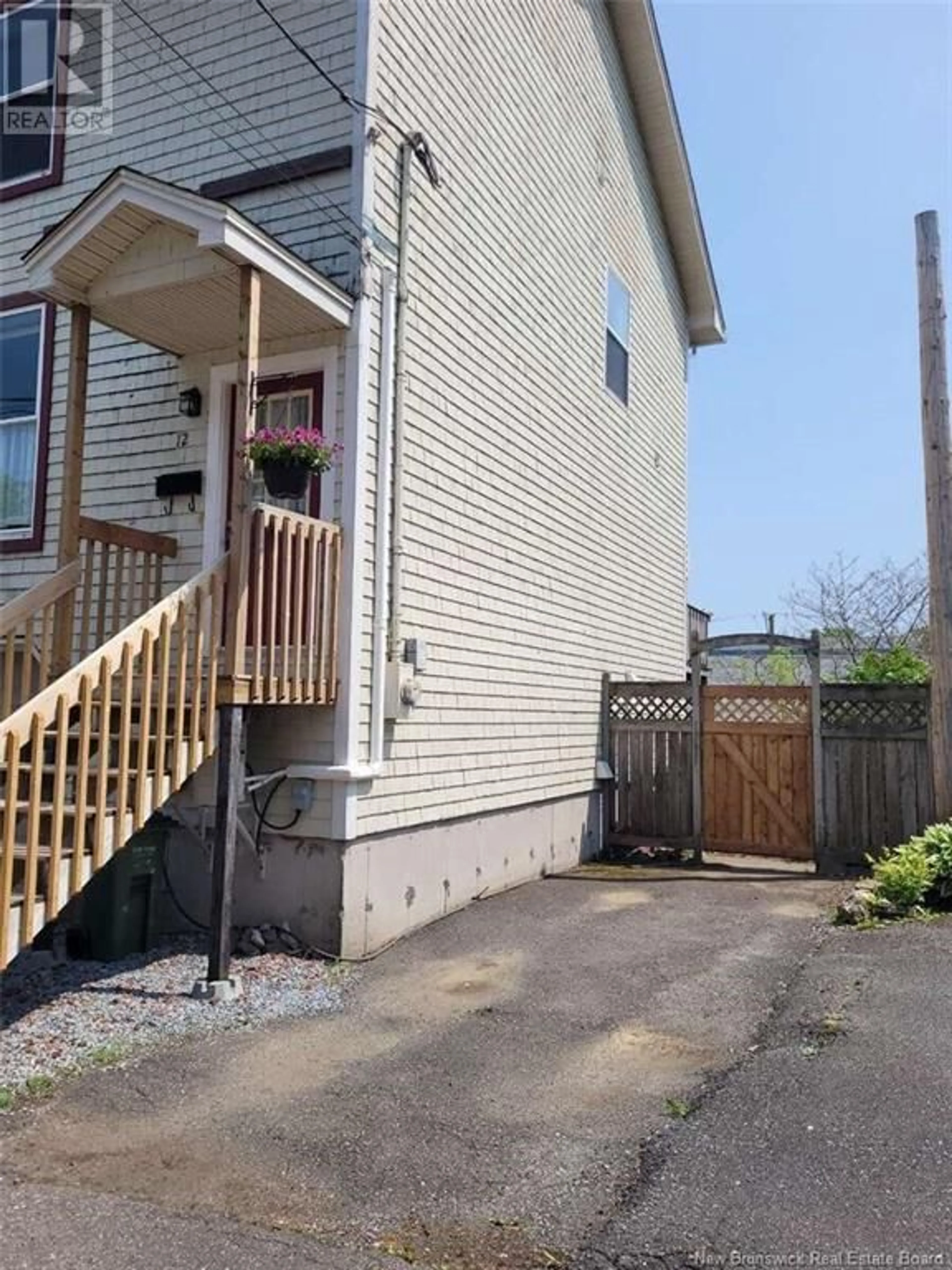 Patio, street for 12 HARDING STREET, Saint John New Brunswick E2L1T6