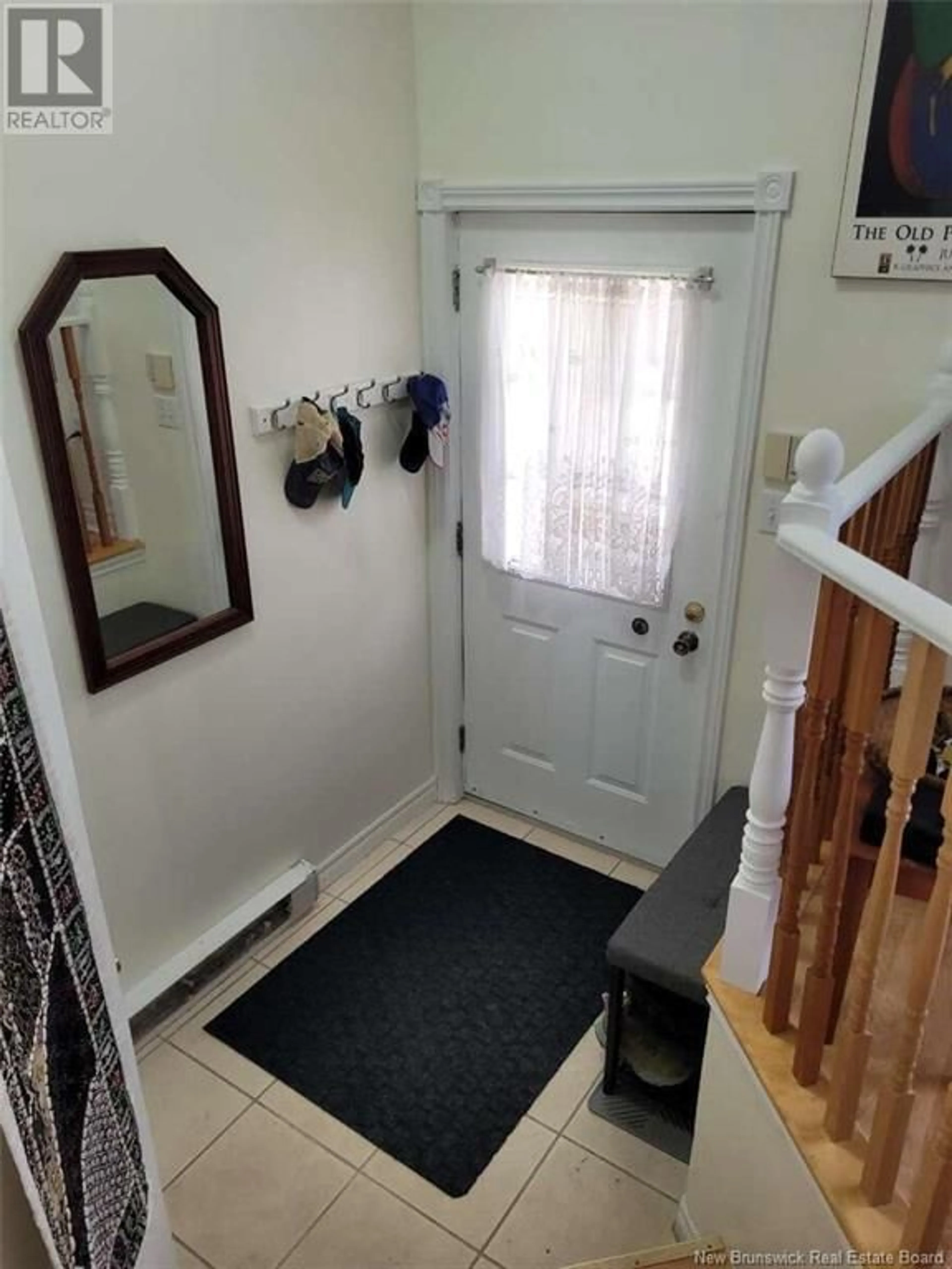 Indoor entryway for 12 HARDING STREET, Saint John New Brunswick E2L1T6
