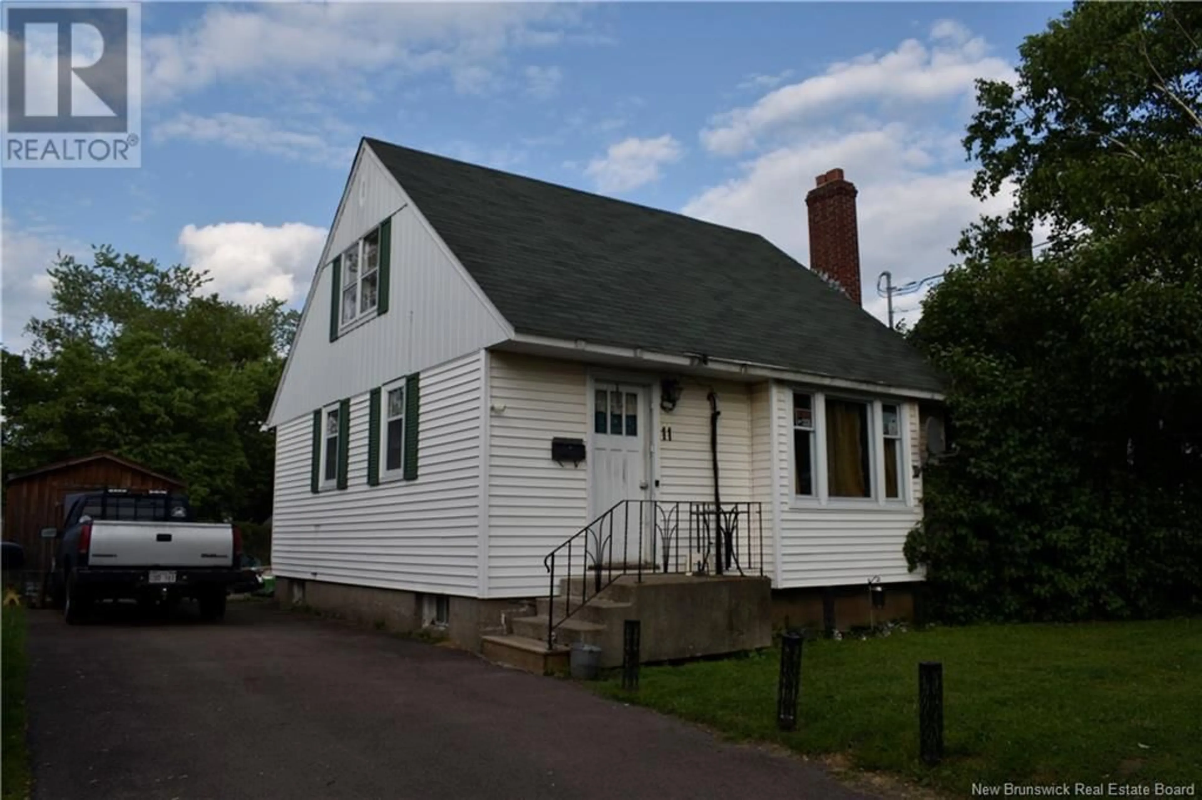 Home with vinyl exterior material, building for 11 FRIEL STREET, Moncton New Brunswick E1C7M4
