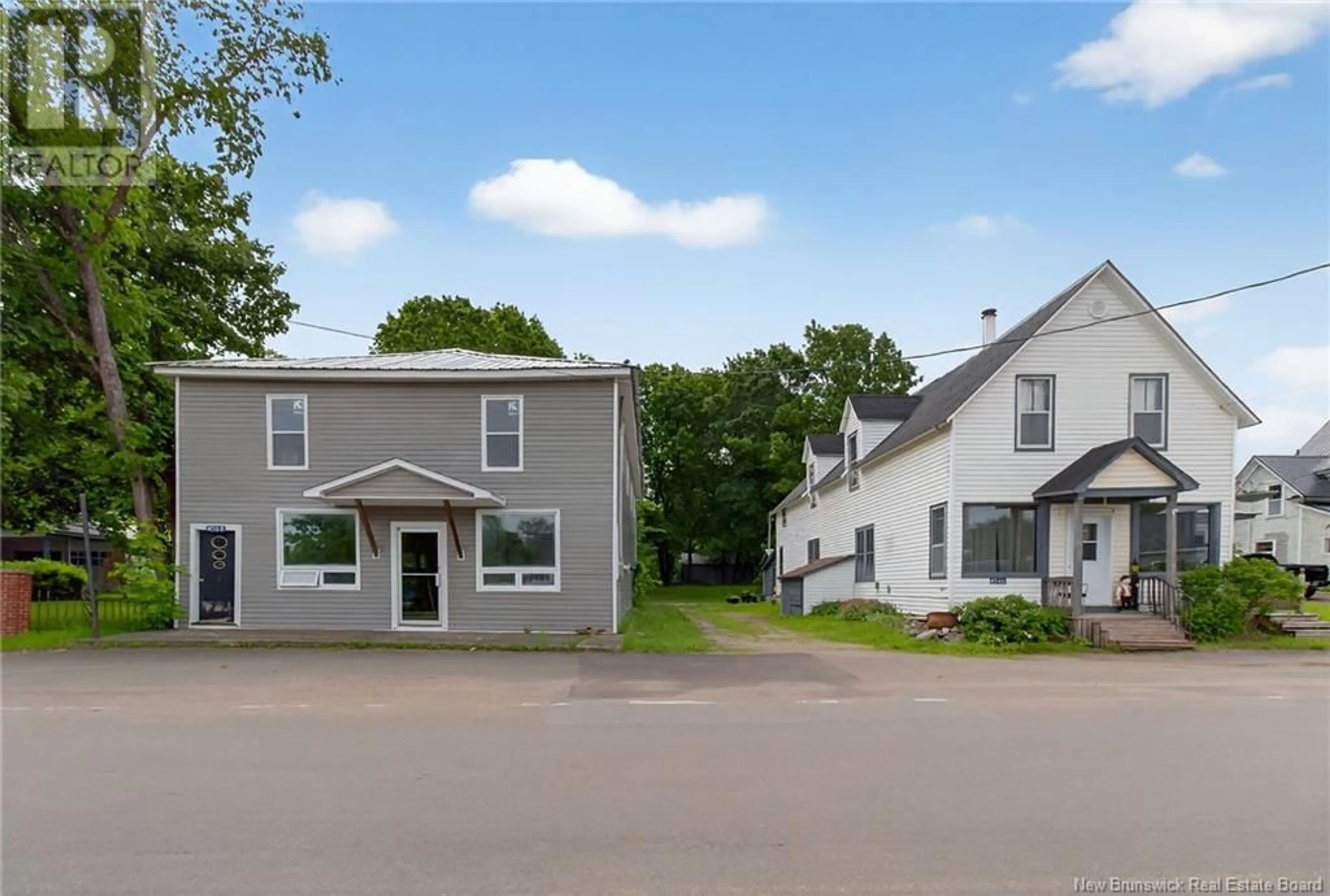 A pic from outside/outdoor area/front of a property/back of a property/a pic from drone, street for 4566 ROUTE 880, Havelock New Brunswick E4Z5K6