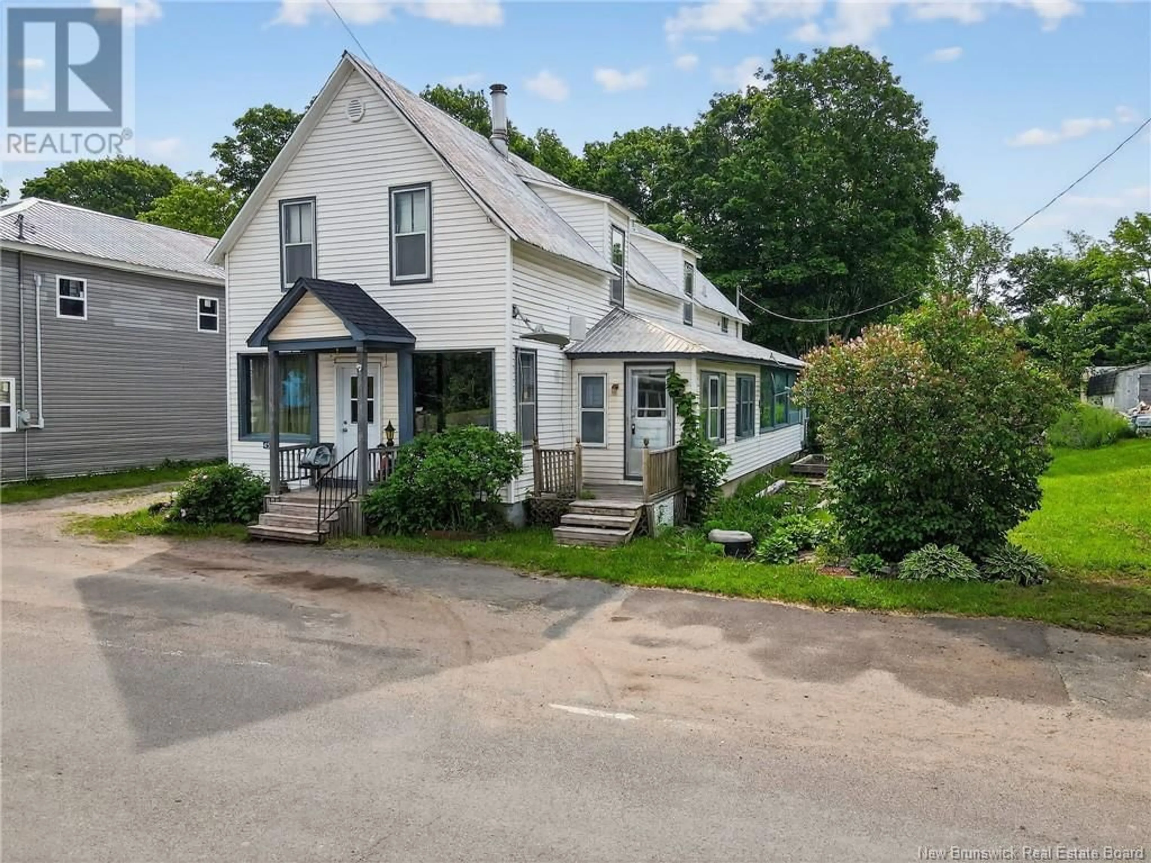 A pic from outside/outdoor area/front of a property/back of a property/a pic from drone, street for 4566 ROUTE 880, Havelock New Brunswick E4Z5K6