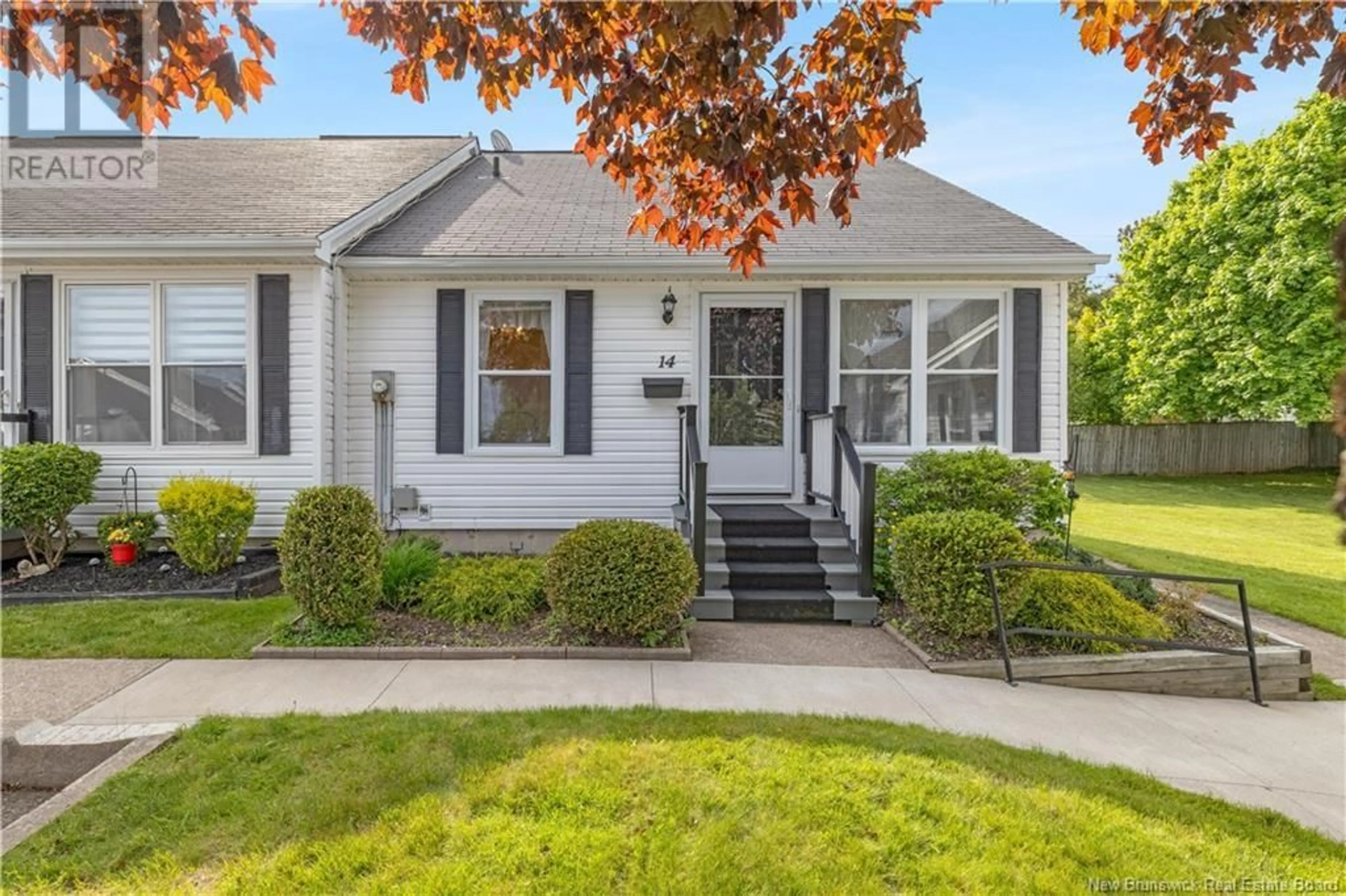 Home with vinyl exterior material, street for 14 HERITAGE GARDENS, Saint John New Brunswick E2M5R7
