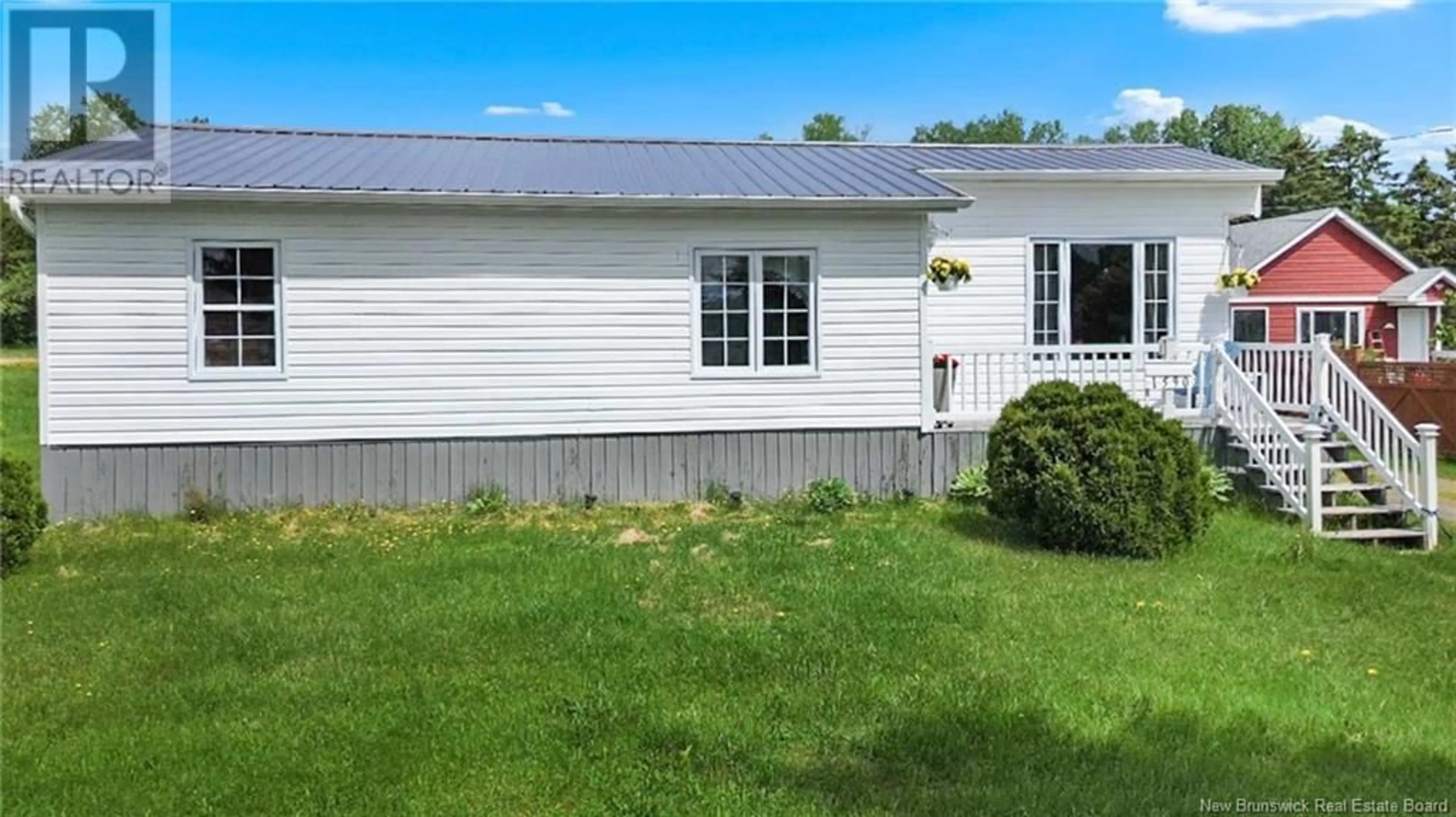 Home with vinyl exterior material, building for 1590 ROBERTVILLE, Robertville New Brunswick E8K2T1