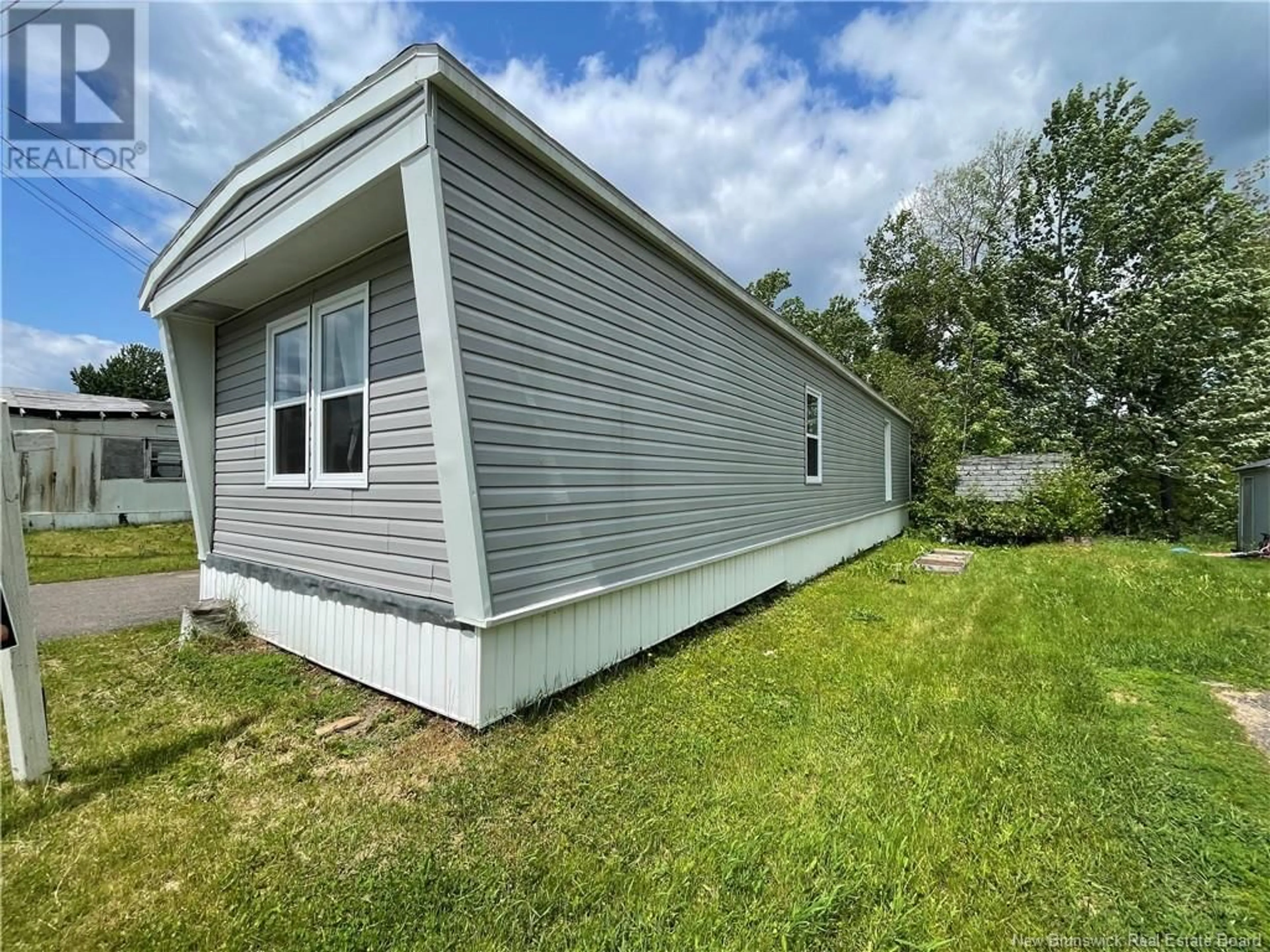 Home with vinyl exterior material, unknown for 16 CANVAS BACK WAY, Lincoln New Brunswick E3B7E9