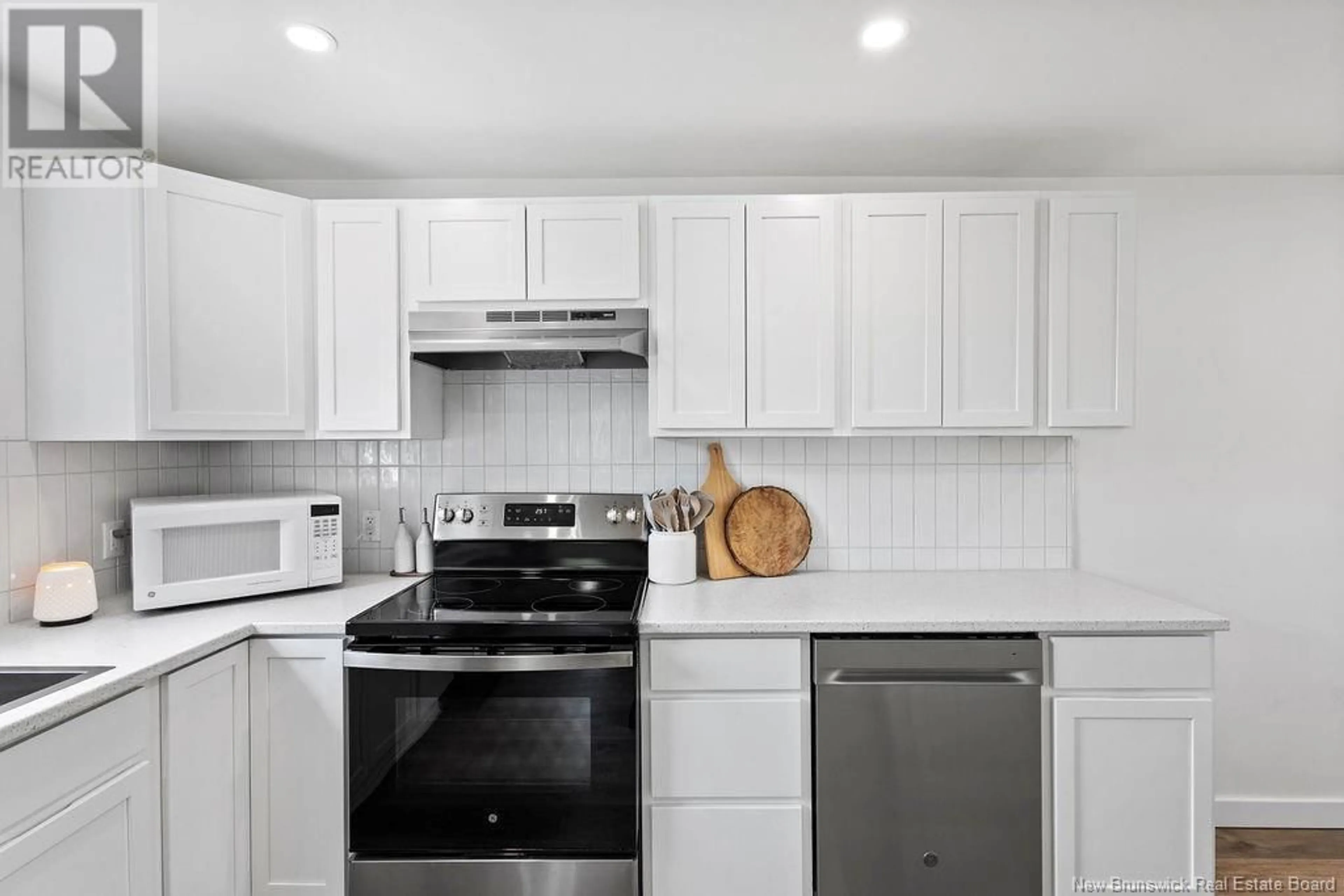 Standard kitchen, unknown for 1253 ROUTE 425, Whitney New Brunswick E1V4L3
