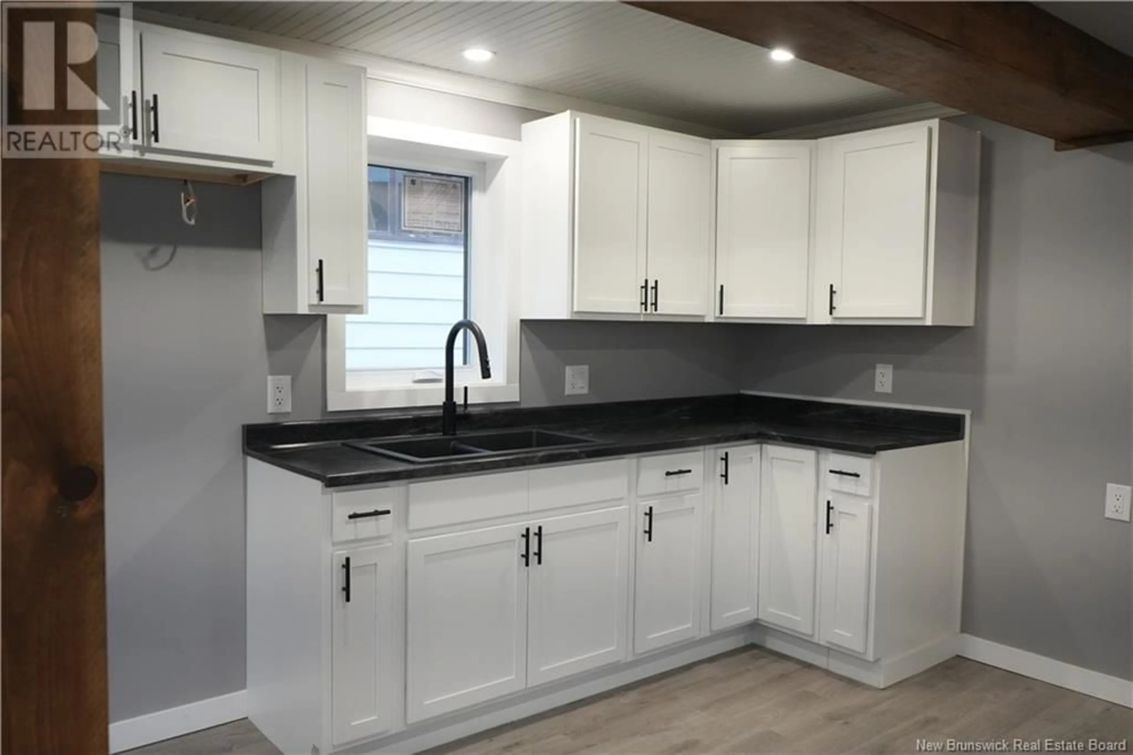 Open concept kitchen, unknown for 117 34TH AVENUE, Edmundston New Brunswick E3V2T4
