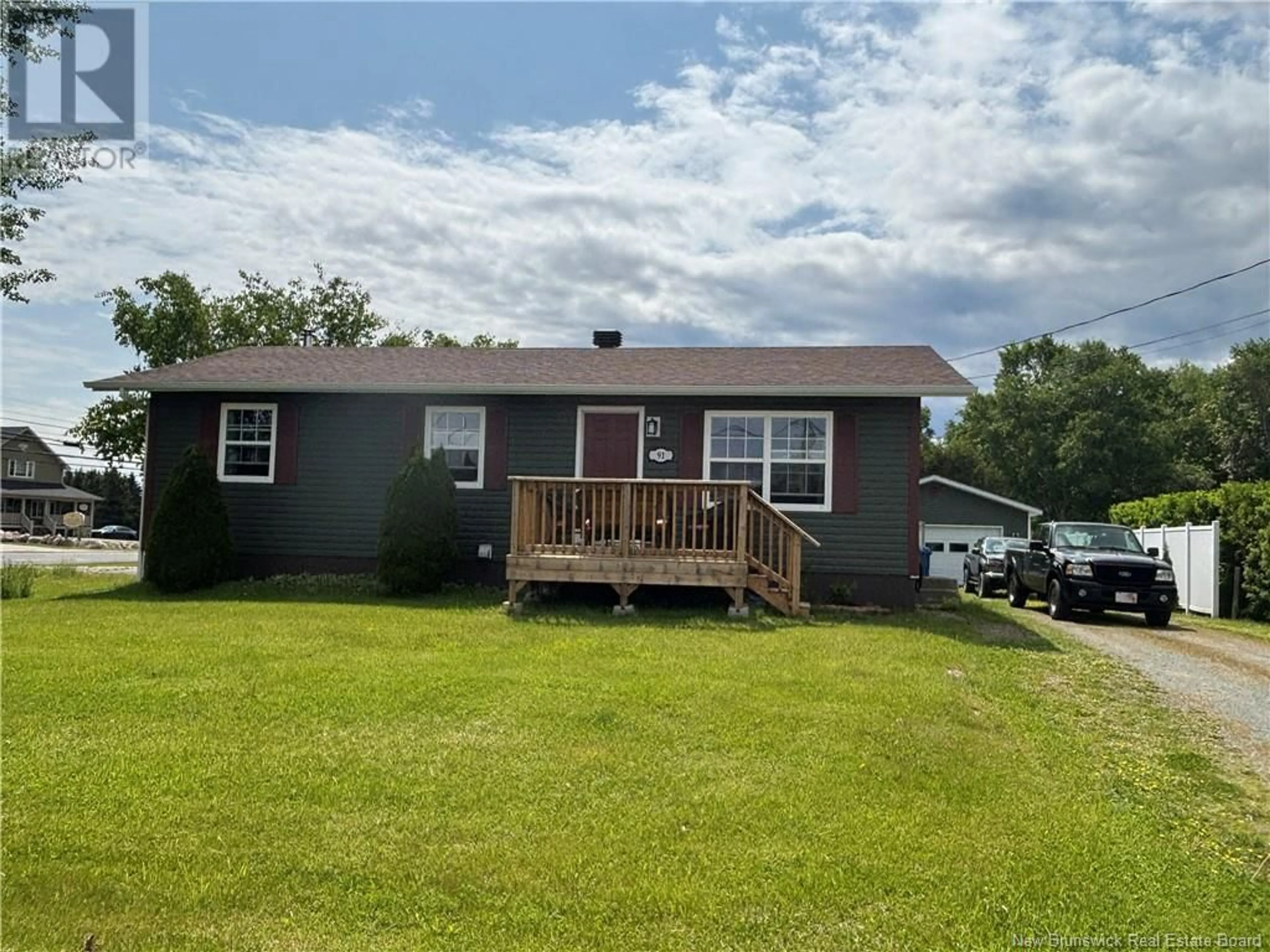 Home with vinyl exterior material, water/lake/river/ocean view for 91 MADISCO, Petit-Rocher New Brunswick E8J1T9
