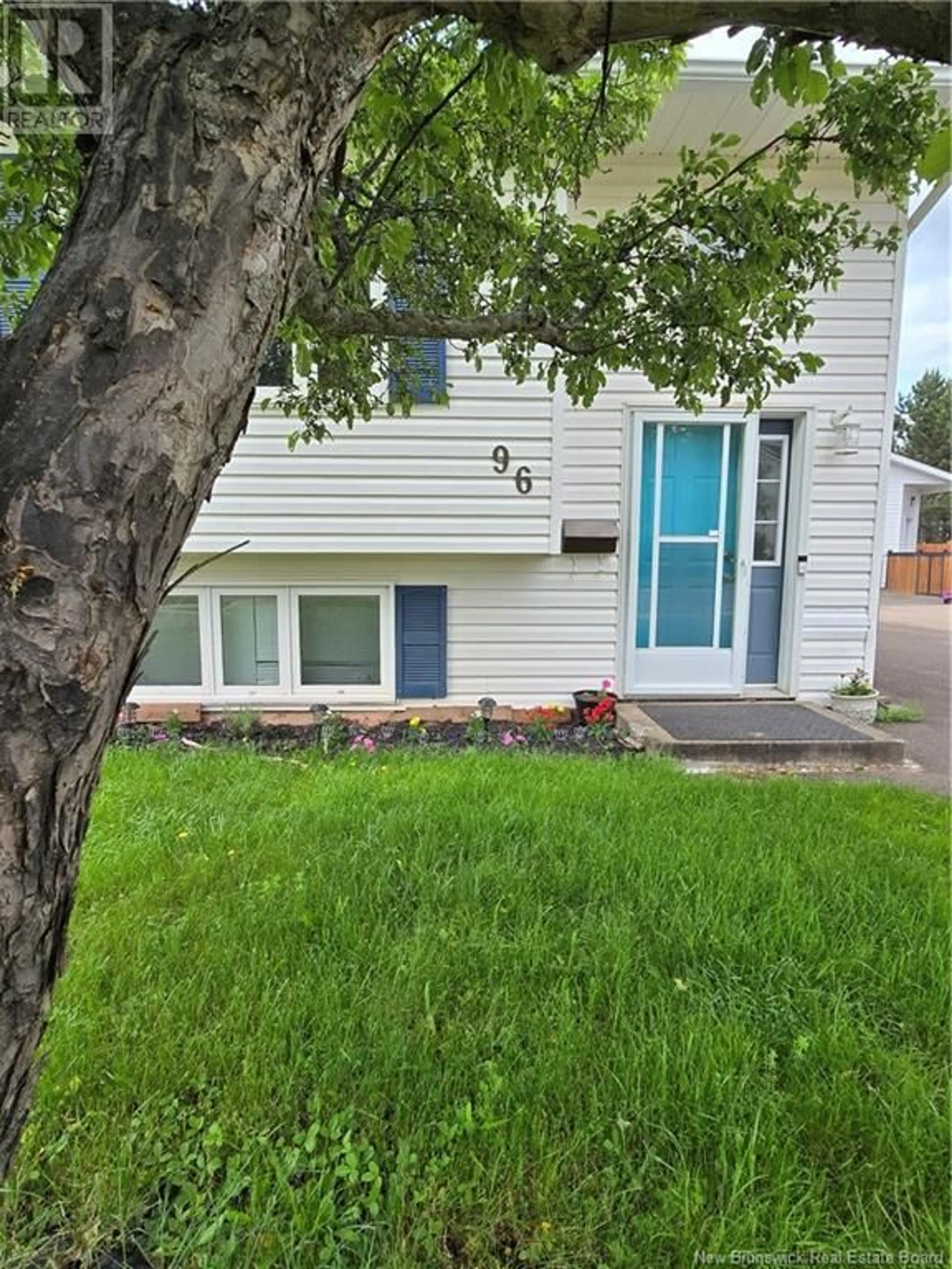 Home with vinyl exterior material, street for 96 PALLISADE STREET, Moncton New Brunswick E1A5K2