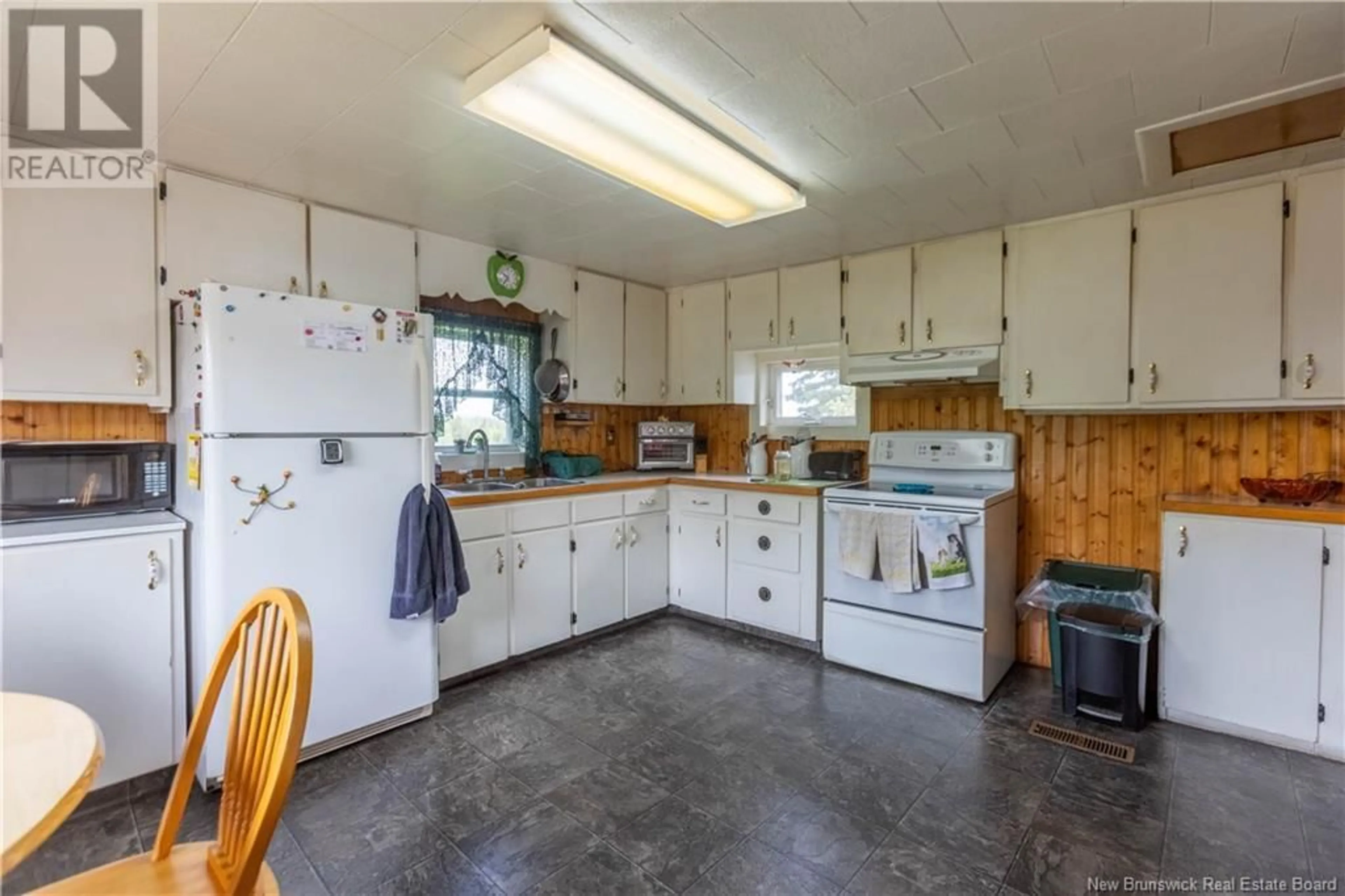 Standard kitchen, unknown for 74 CROSSMAN ROAD, Sackville New Brunswick E4L3V7
